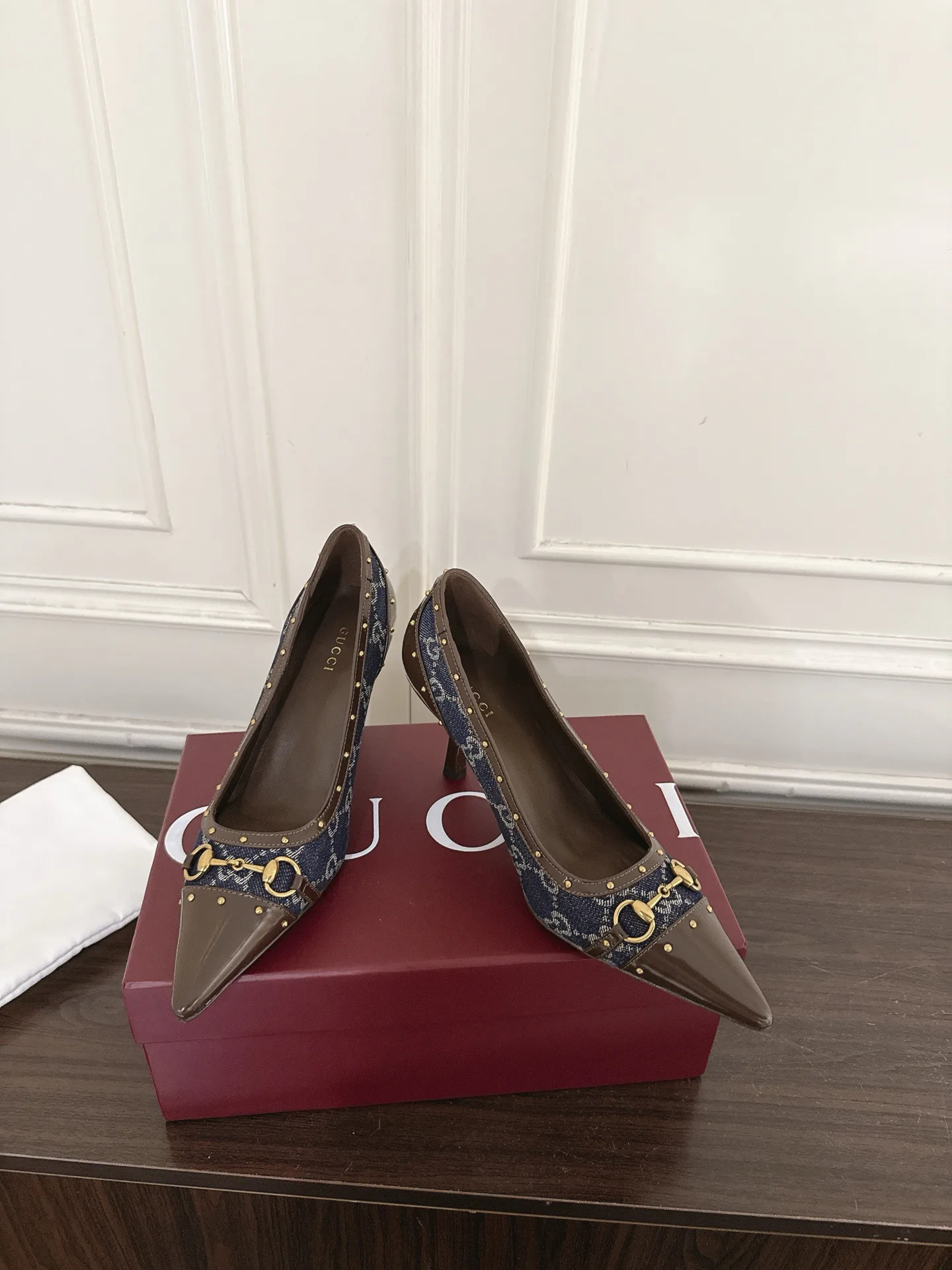 Туфли Женские Gucci 18135636
