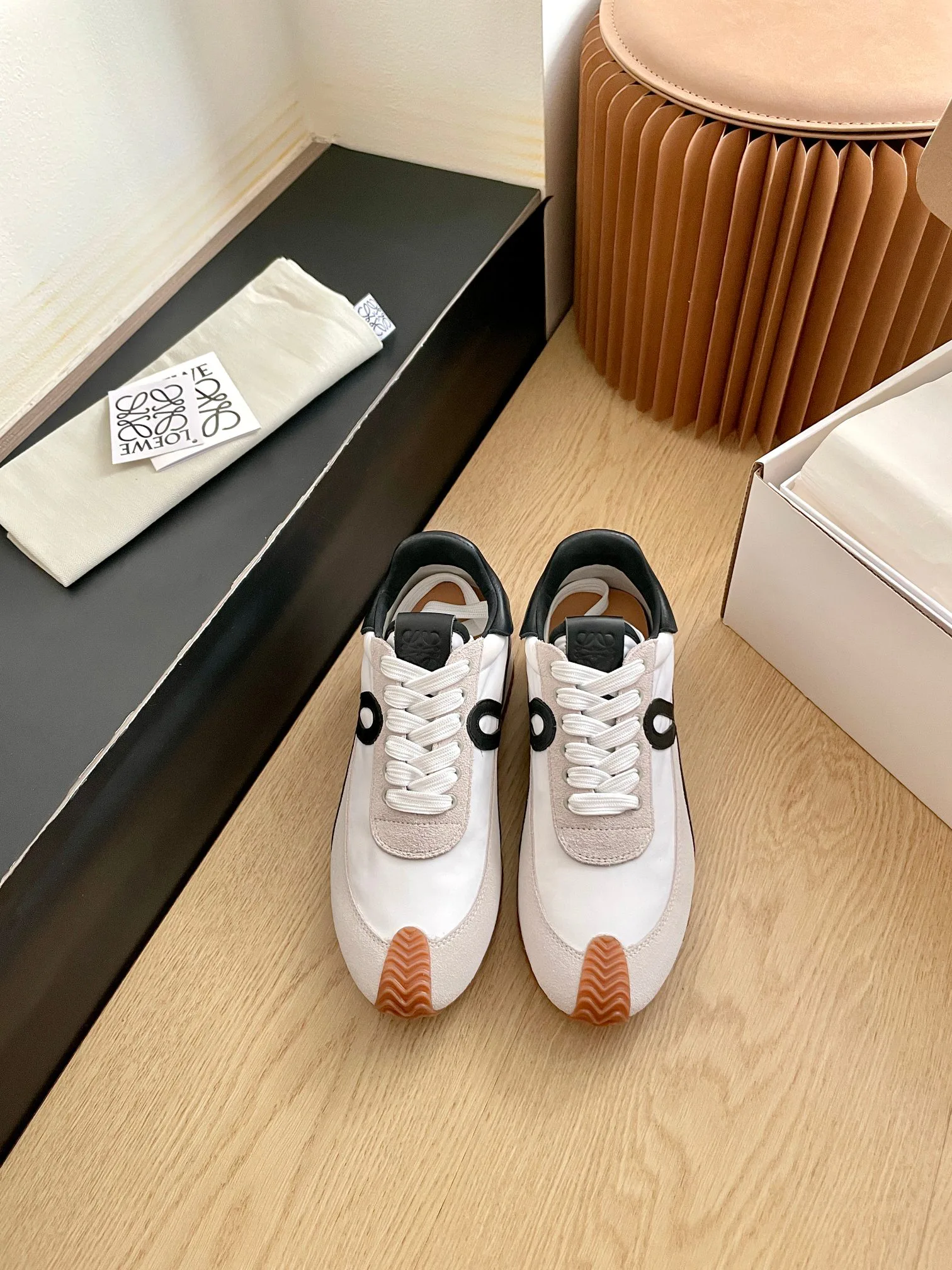 Кроссовки Женские Loewe 10822574