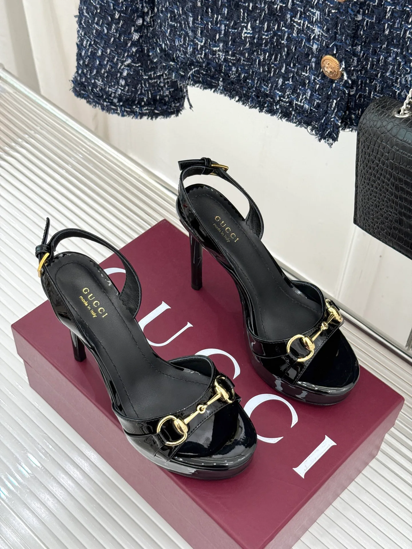 Босоножки Женские Gucci 17646536