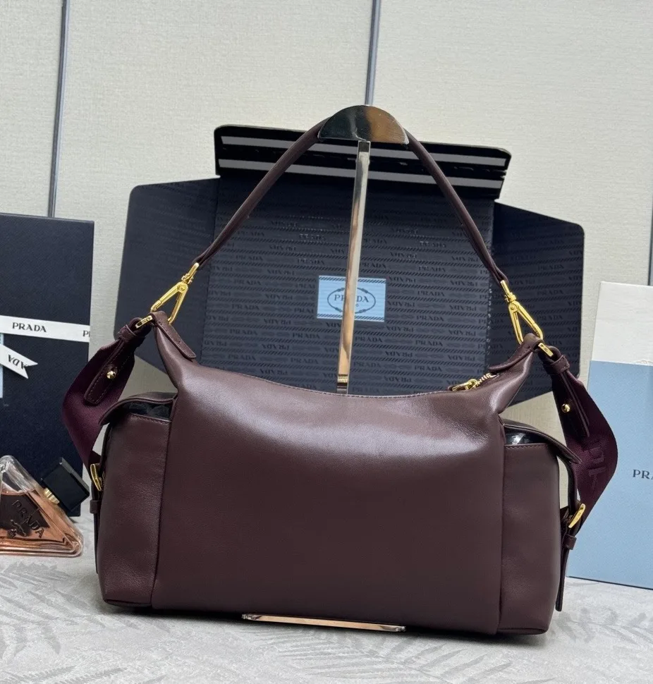Сумки На Ремне Женские Prada 12583869