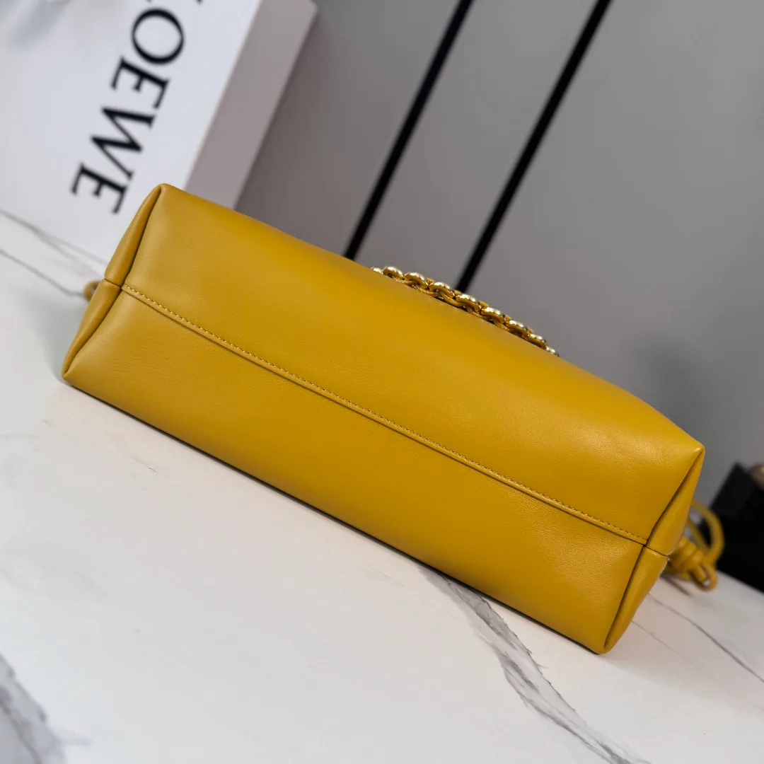 Классические Сумки Женские Loewe 17796957