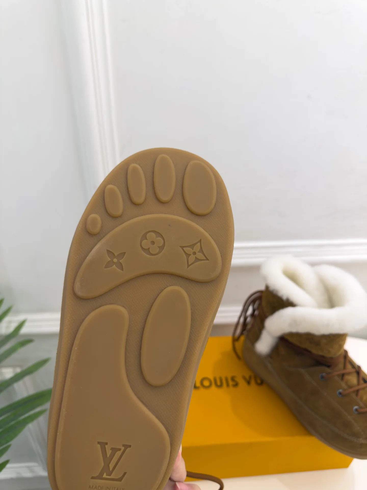 Угги Женские Louis Vuitton 18998288