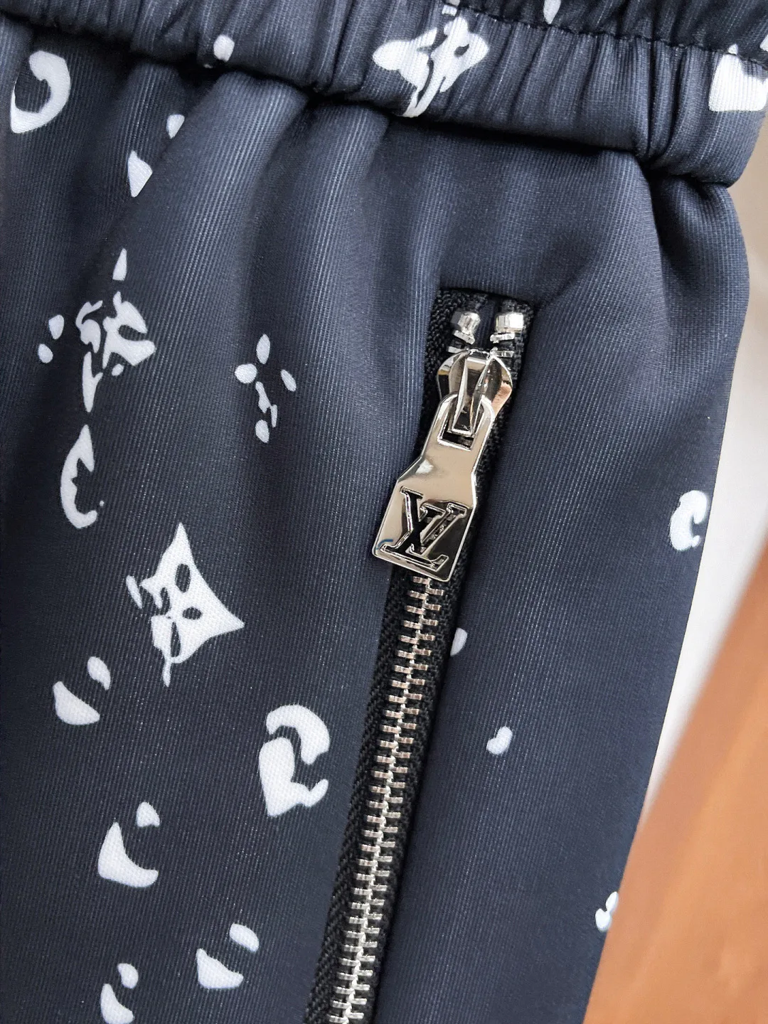 Шорты Мужские Louis Vuitton 13417529