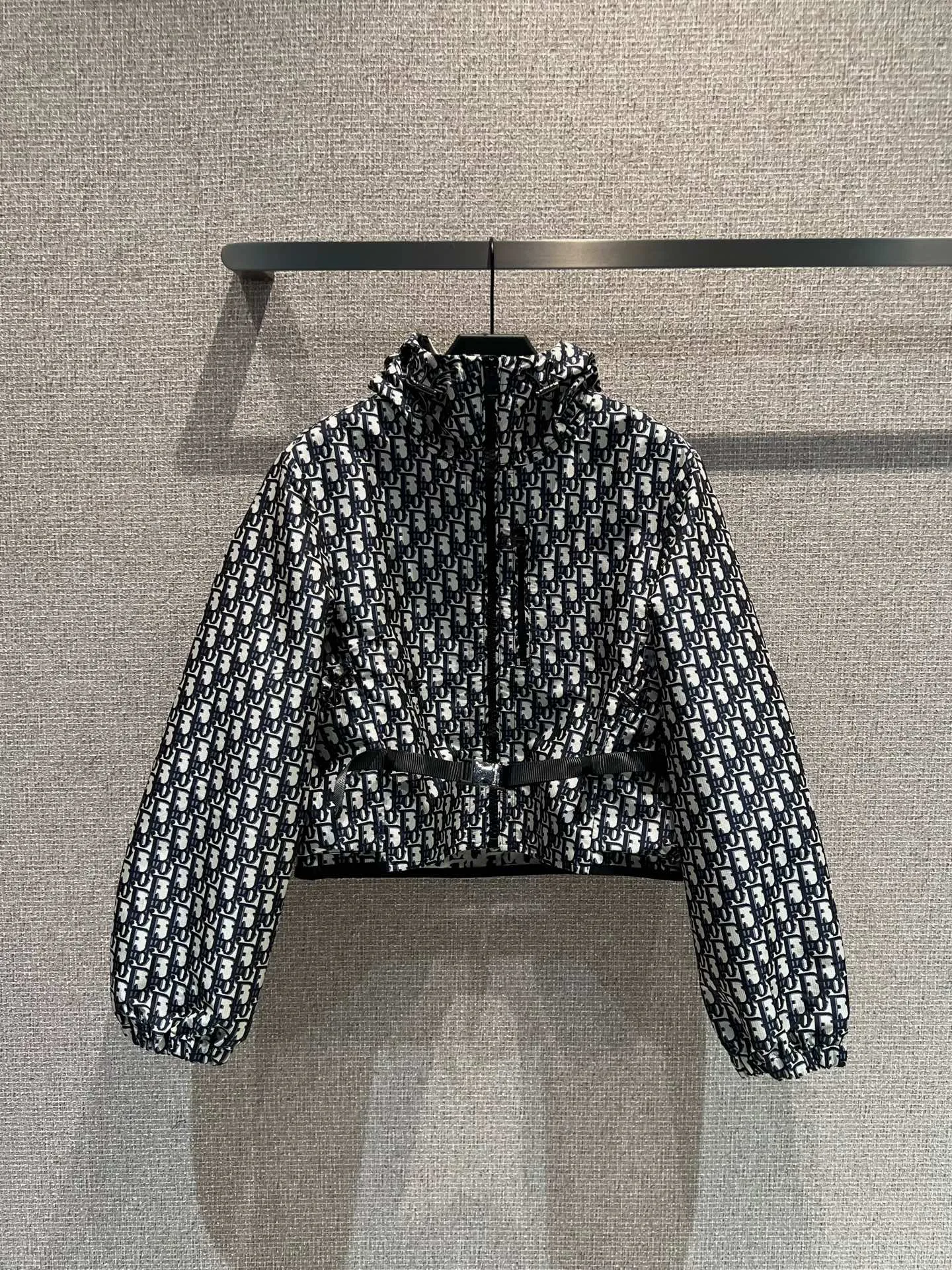 Куртки И Пуховики Женские Christian Dior 4728438