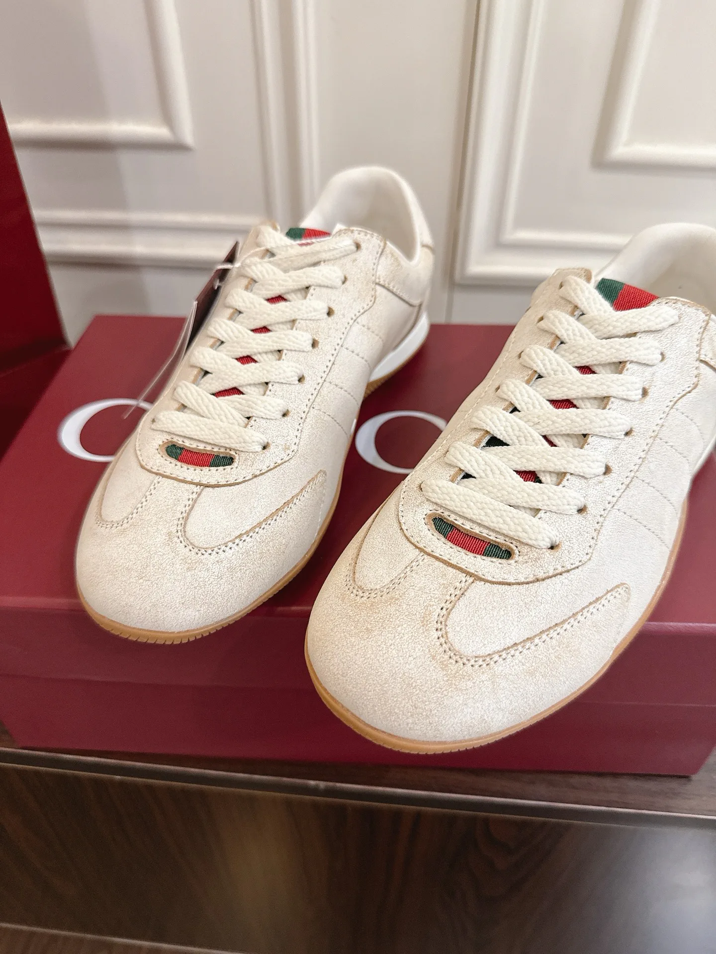 Кроссовки Женские Gucci 3922470