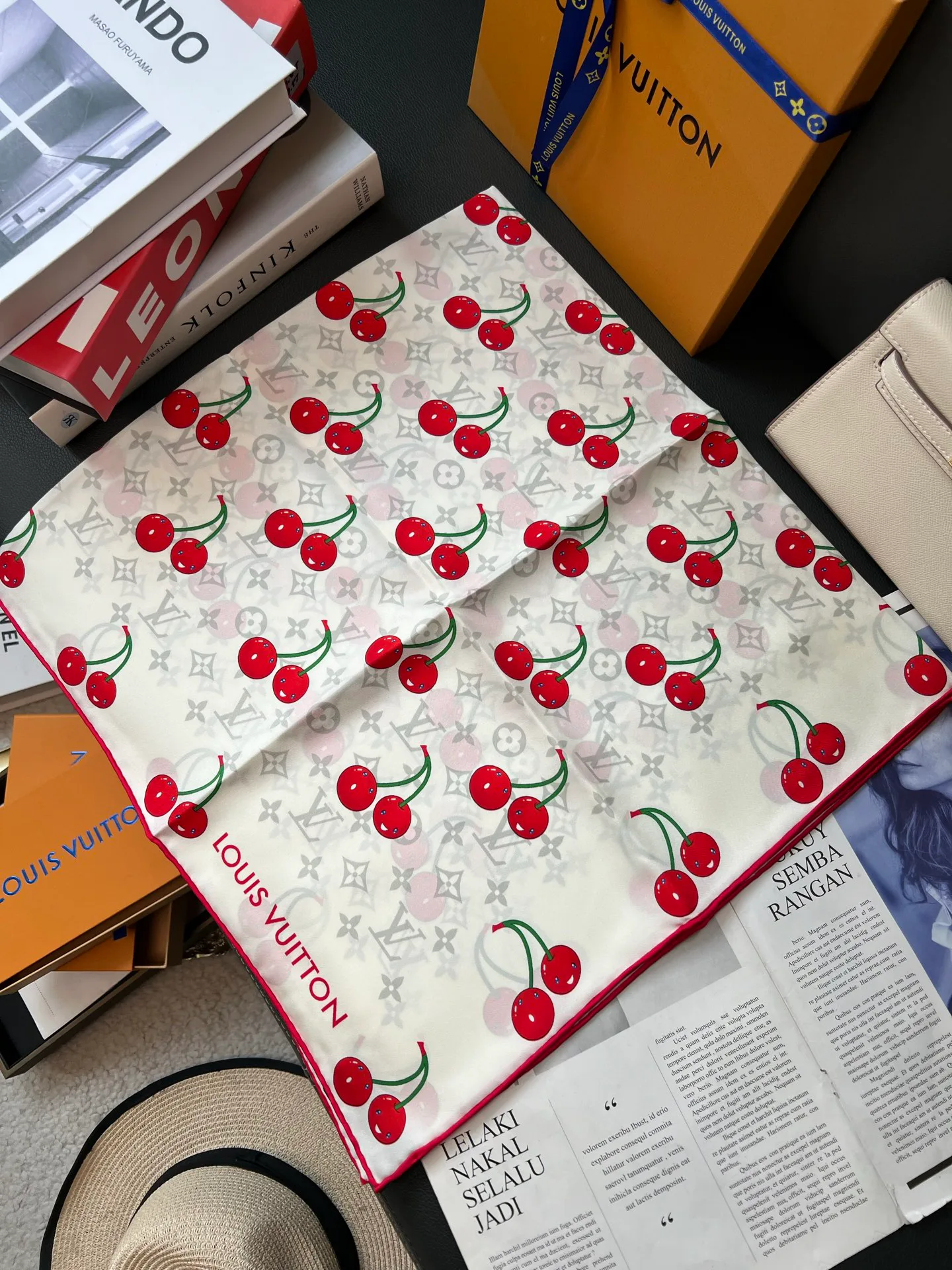 Платки Louis Vuitton 11910586