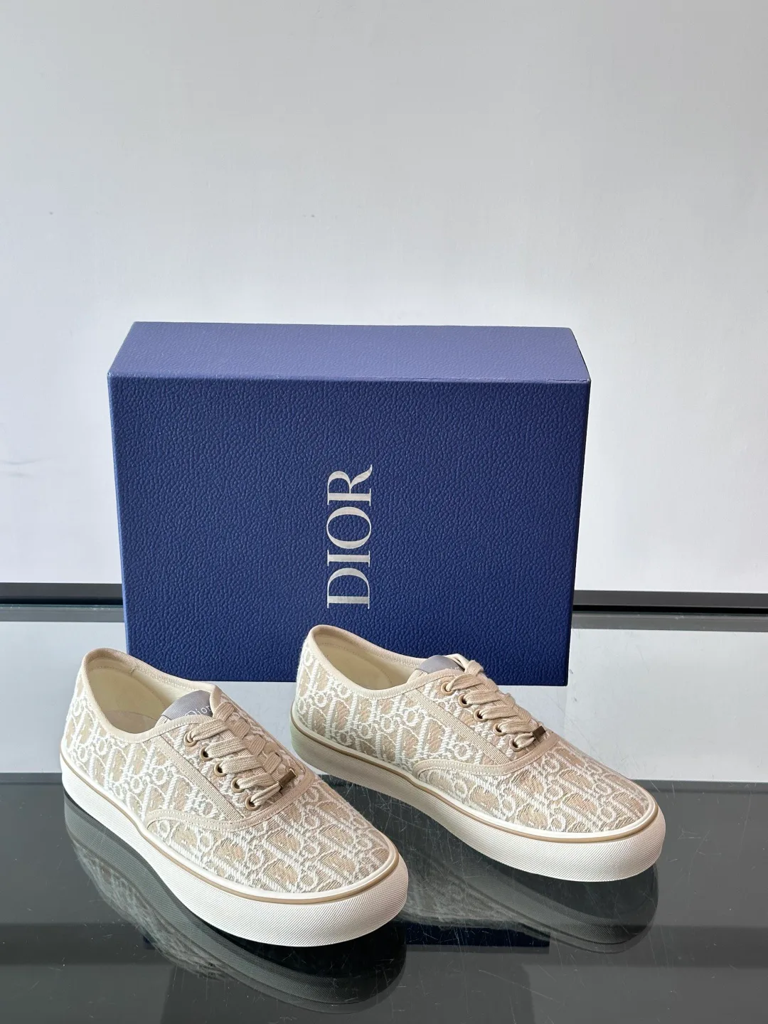 Кроссовки Женские Christian Dior 17649816