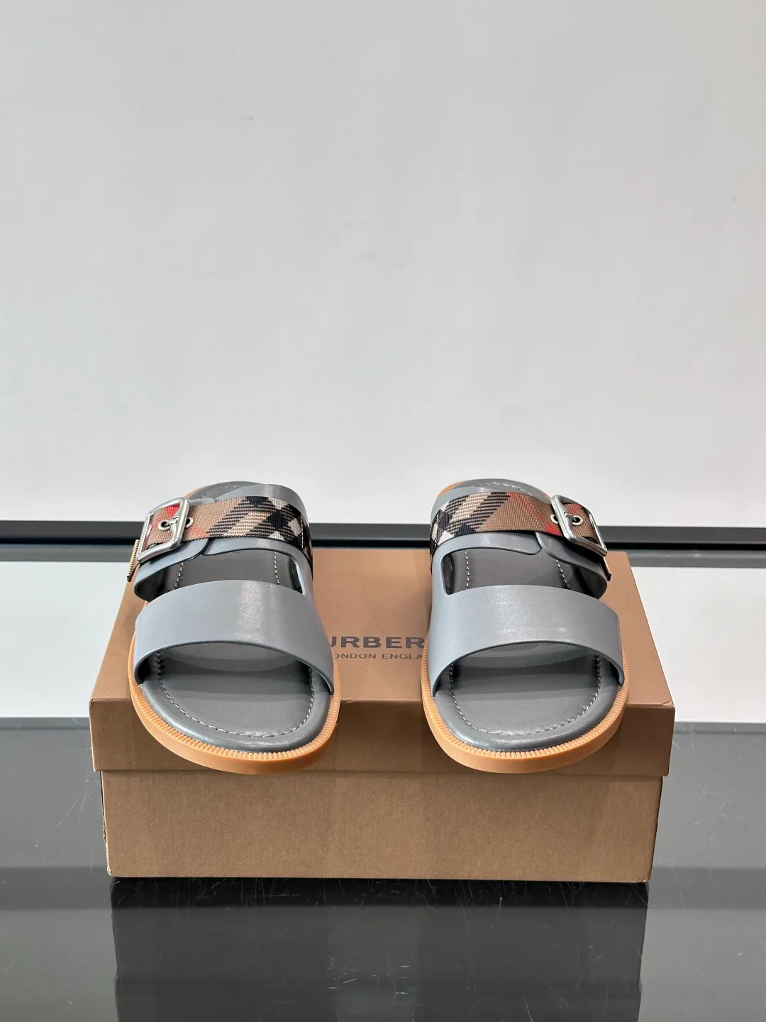 Сандалии Мужские Burberry 13546921