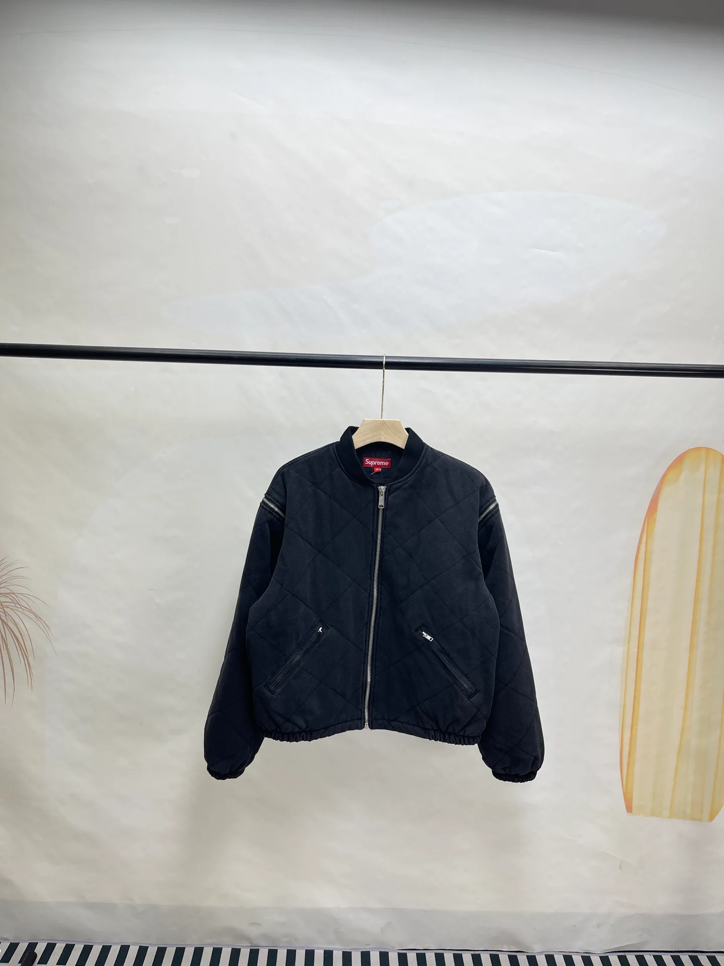 Куртки И Пуховики Женские Supreme 10542434
