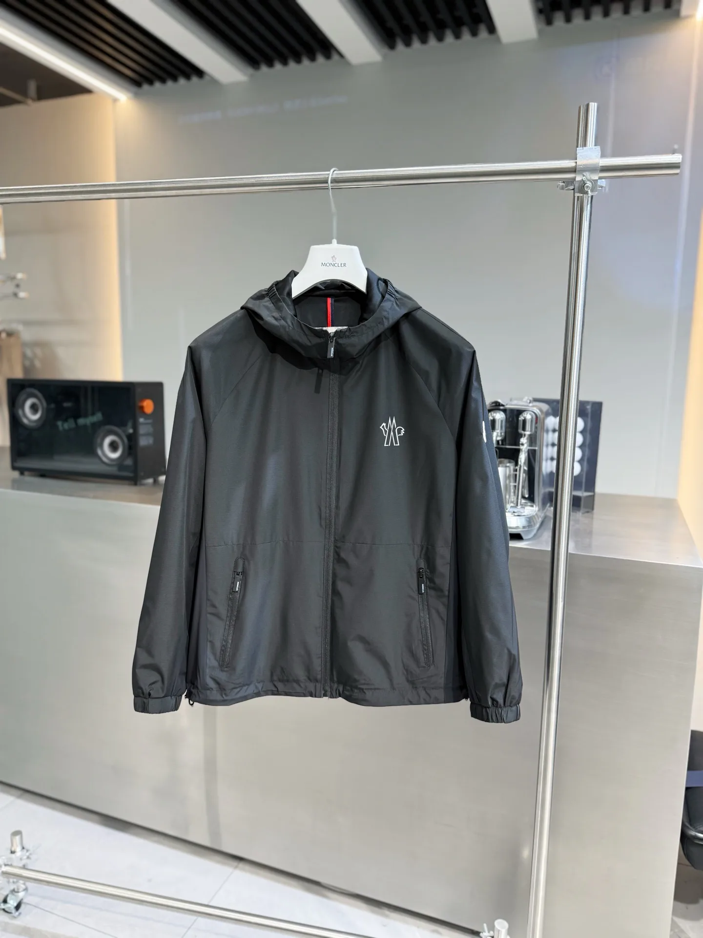 Куртки Женские Moncler Куртки Женские Moncler