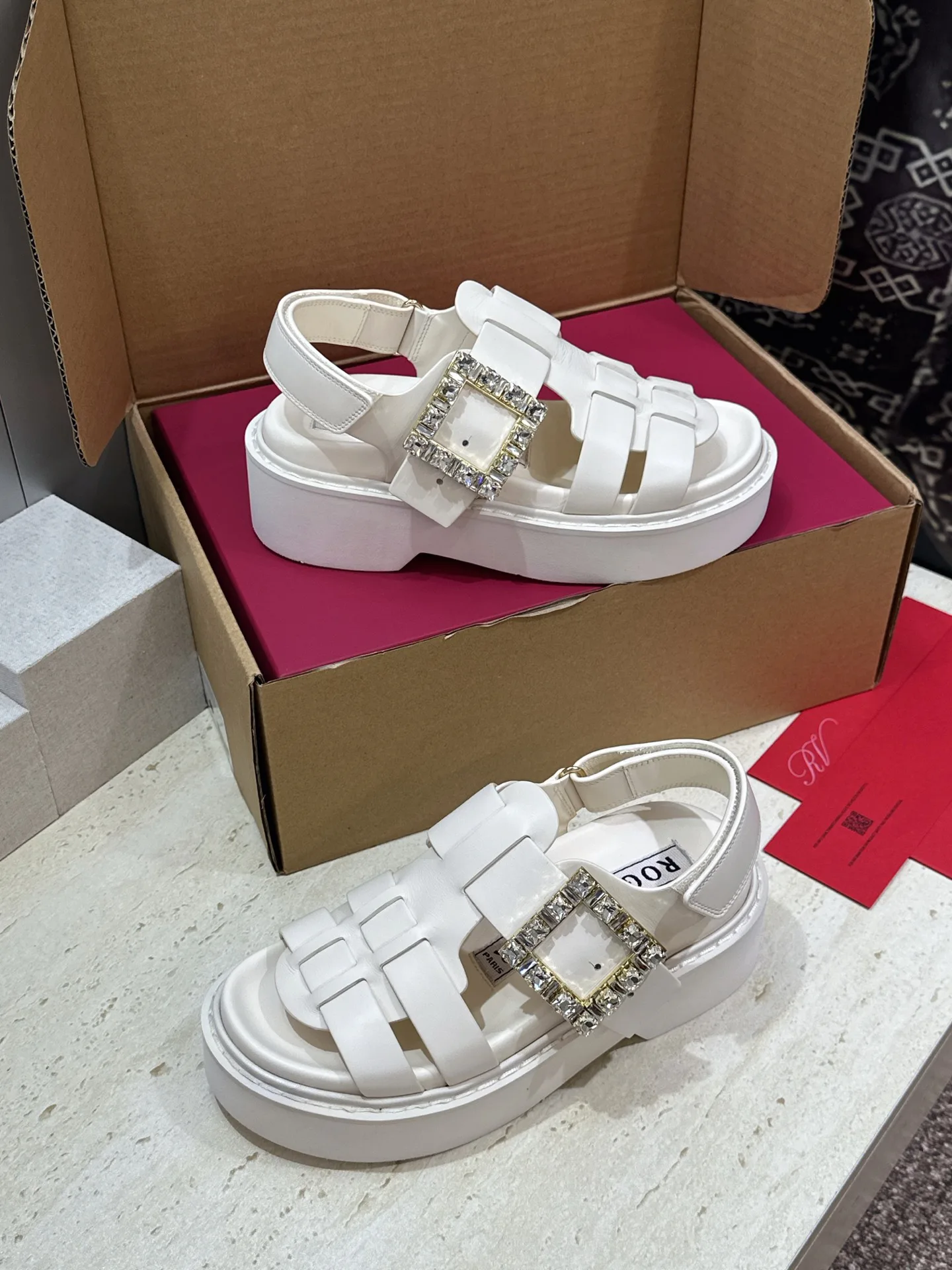 Босоножки Женские Roger Vivier 16910348