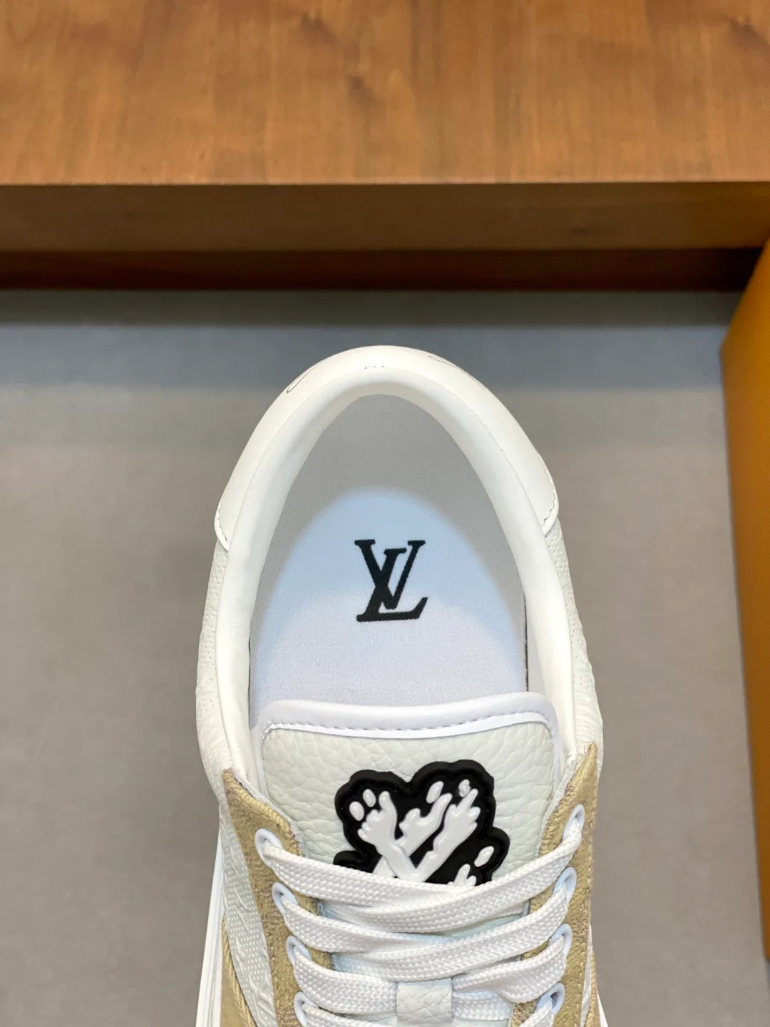 Кроссовки Мужские Louis Vuitton 17934209