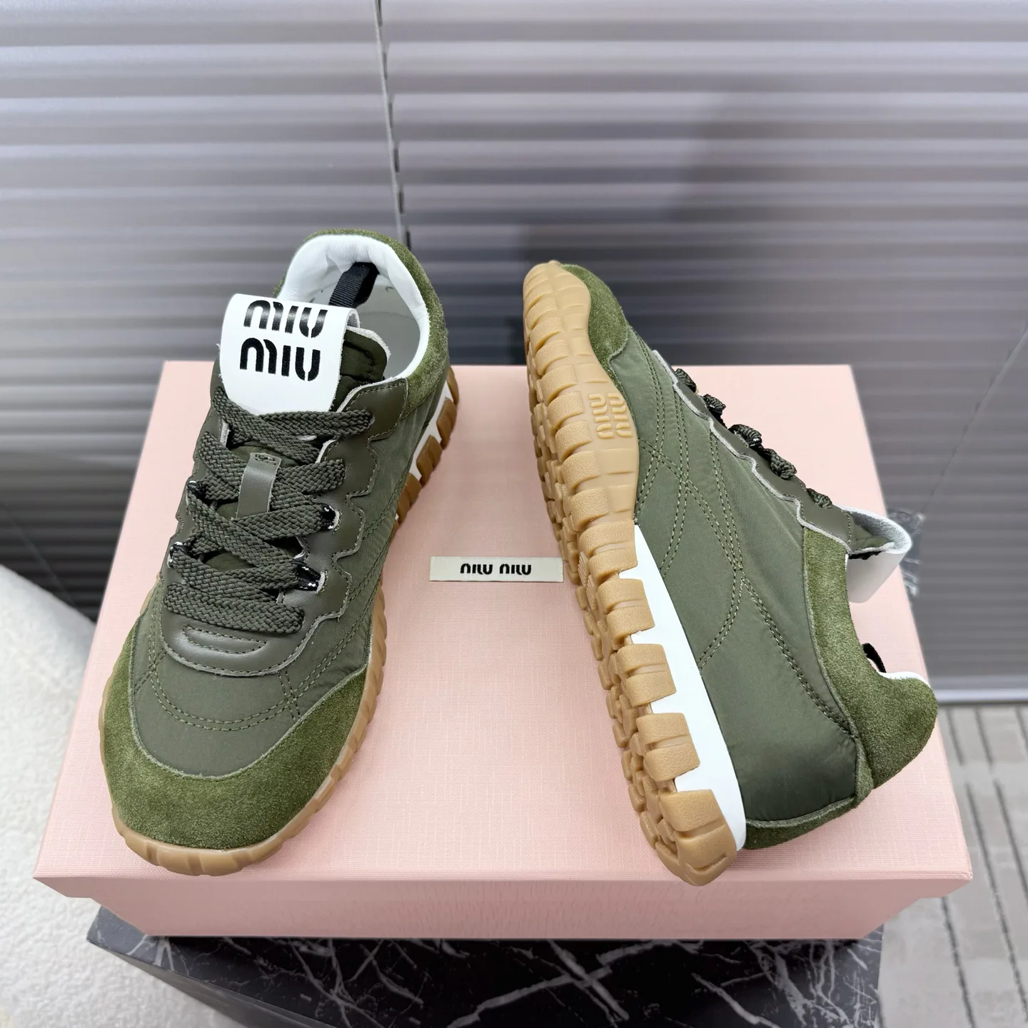 Кроссовки Женские Miu Miu 3742544