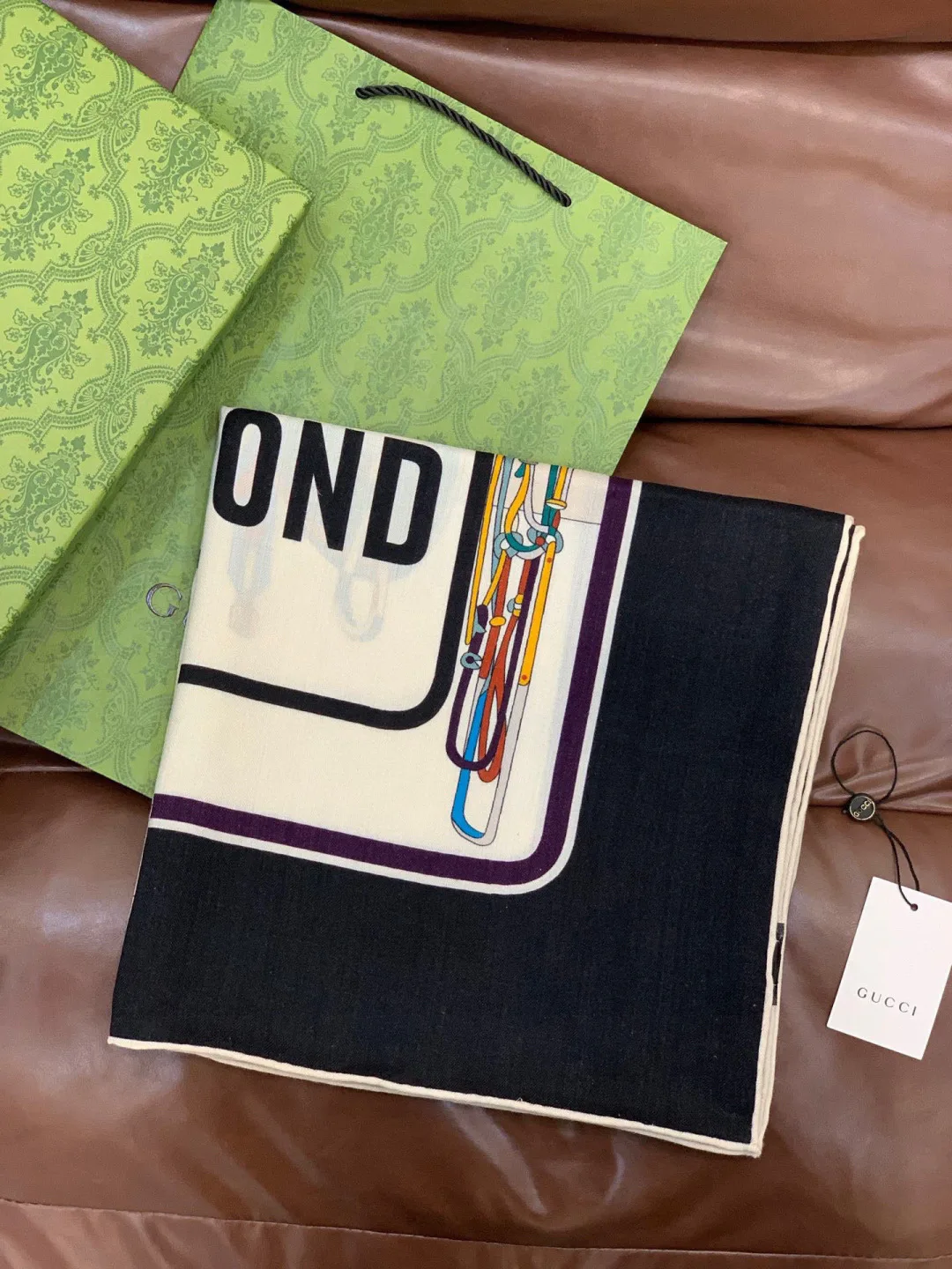 Шарфы Gucci 895185