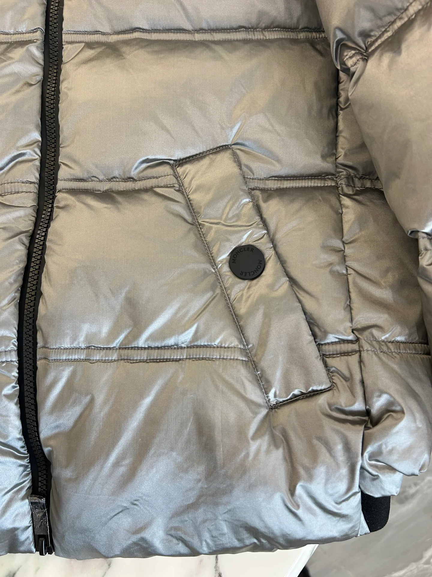 Куртки И Пуховики Женские Moncler 17904500