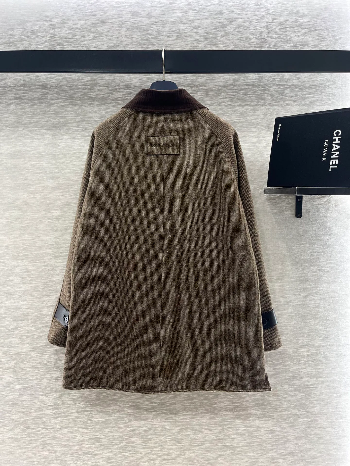 Пальто Женские Louis Vuitton 1511930