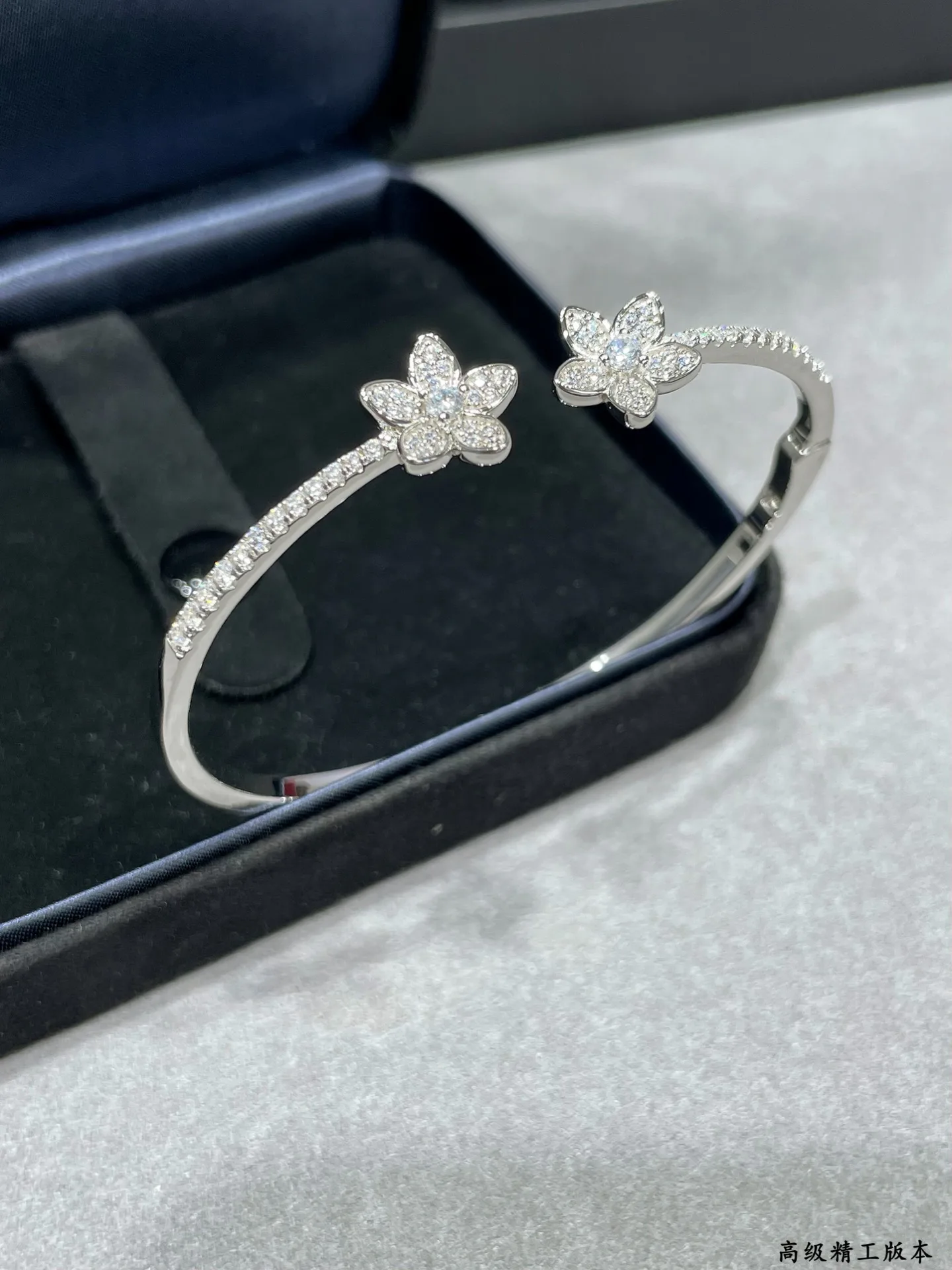 Бижутерия Graff 73980