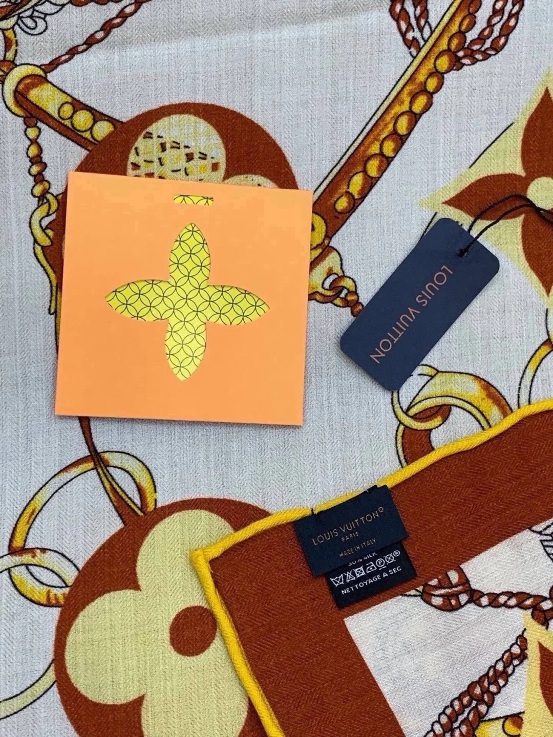 Платки Louis Vuitton 18675681
