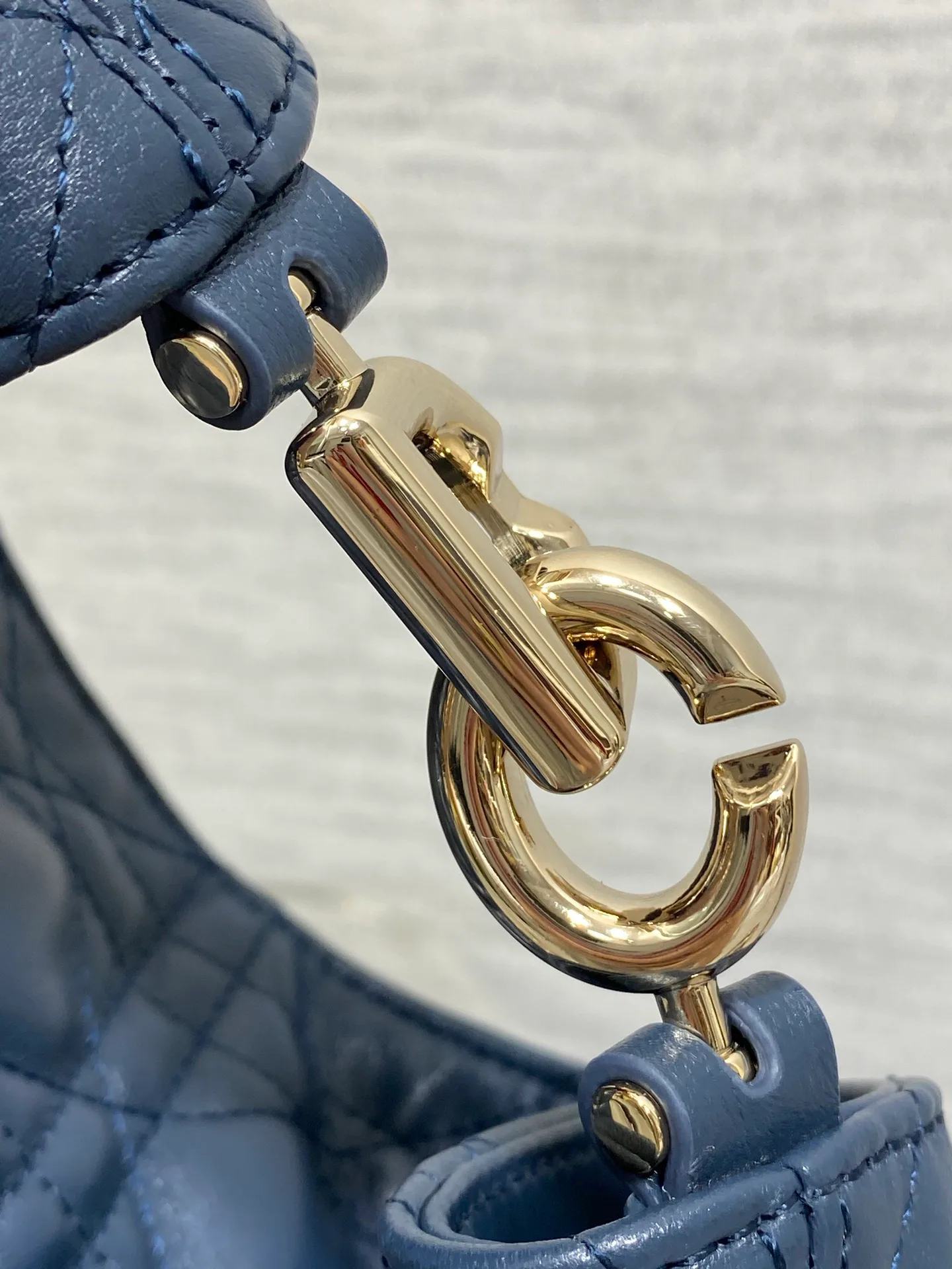 Классические Сумки Женские Christian Dior 18242118