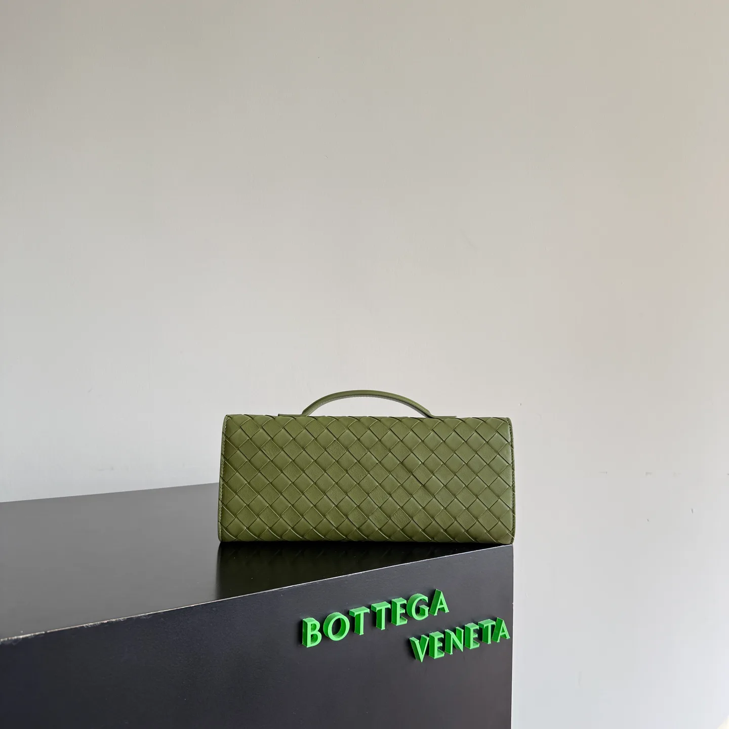 Клатчи Женские Bottega Veneta 18266715