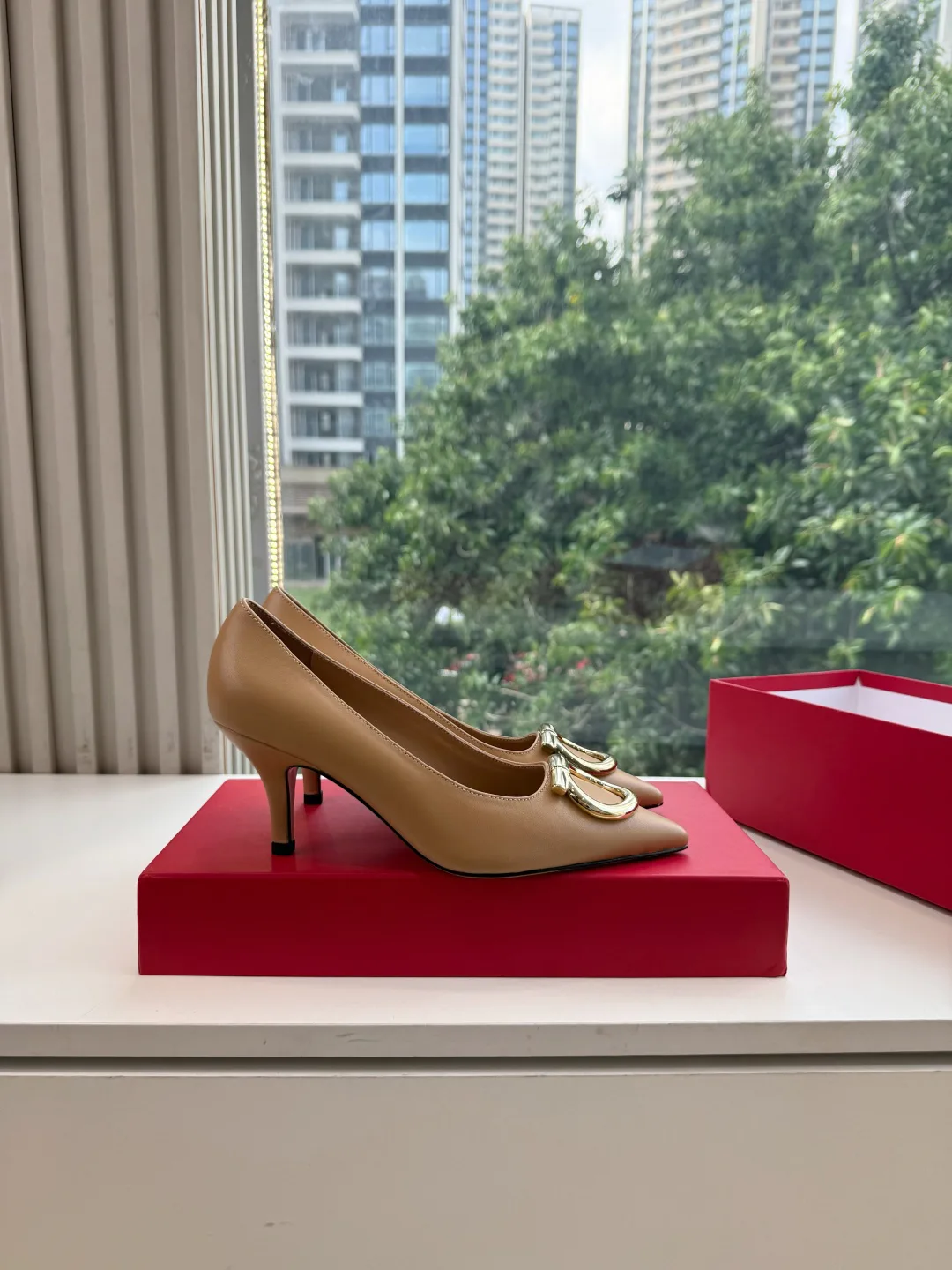 Туфли Женские Salvatore Ferragamo 18154499