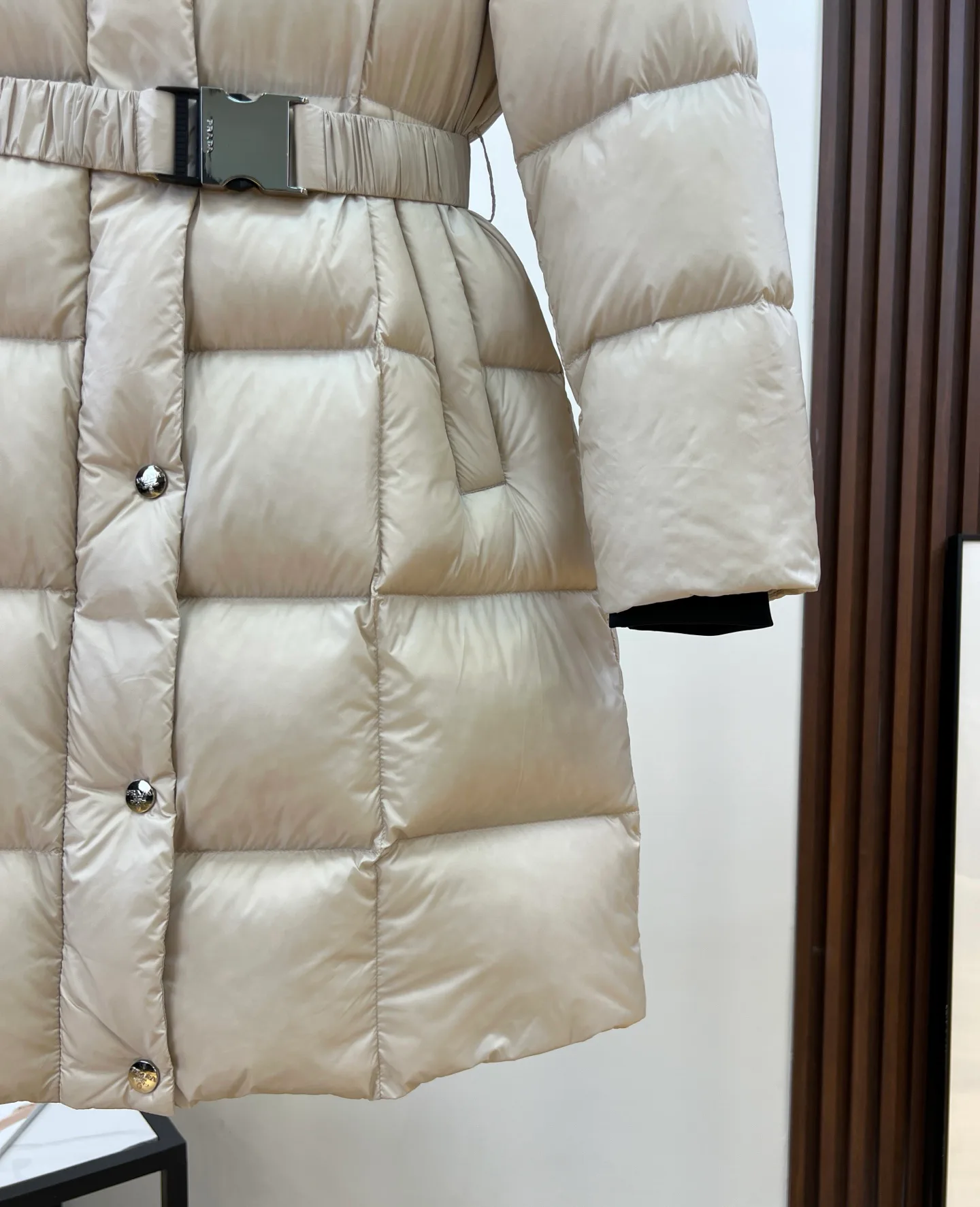 Куртки И Пуховики Женские Prada 18741923