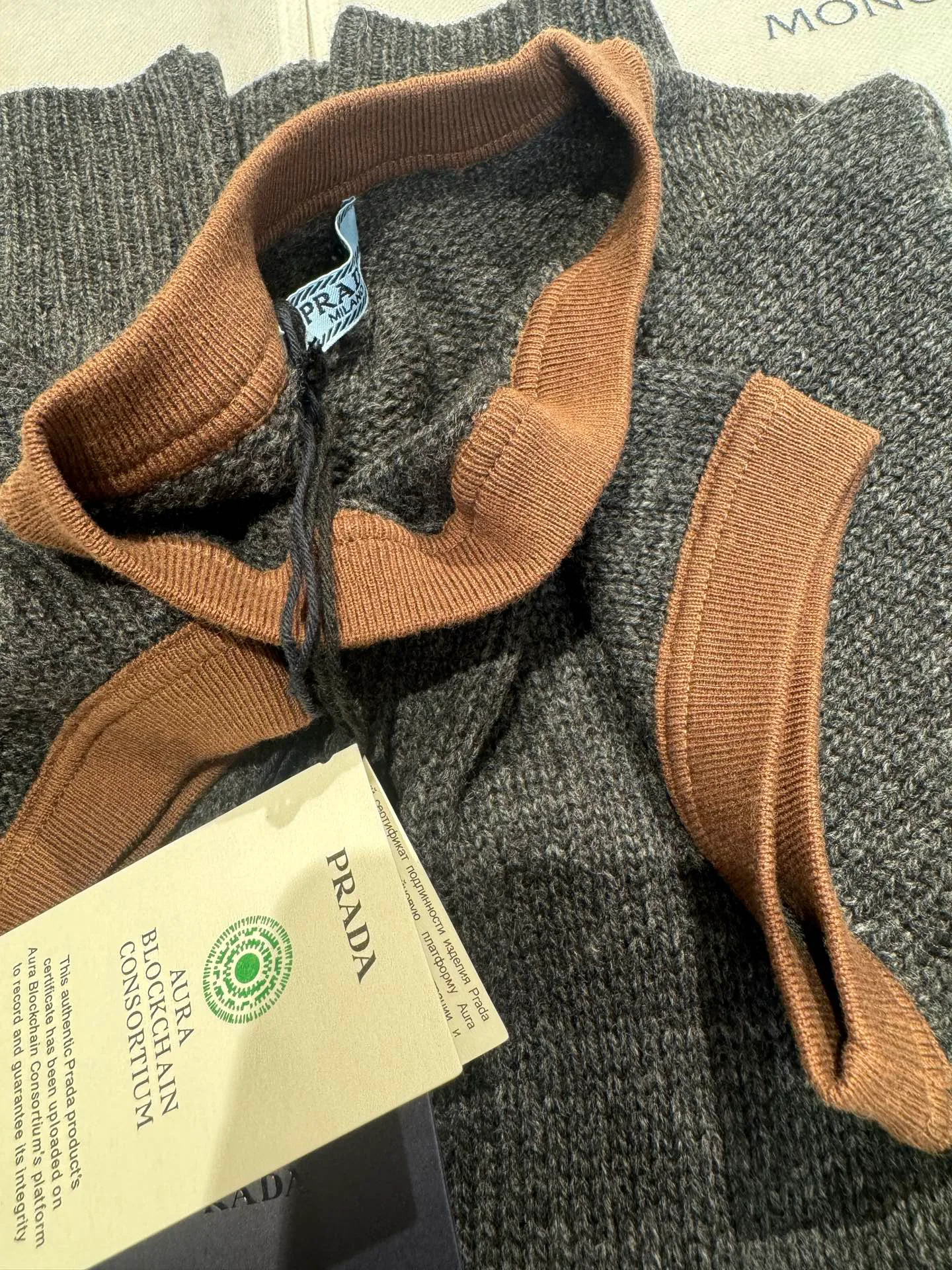 Топы Женские Prada 9812650
