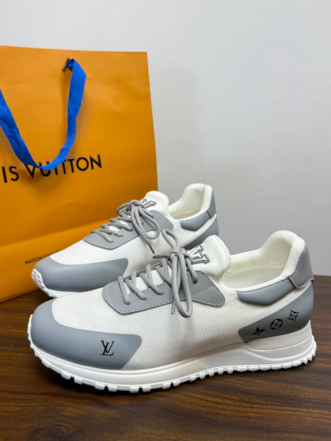 Кроссовки Мужские Louis Vuitton 19716392