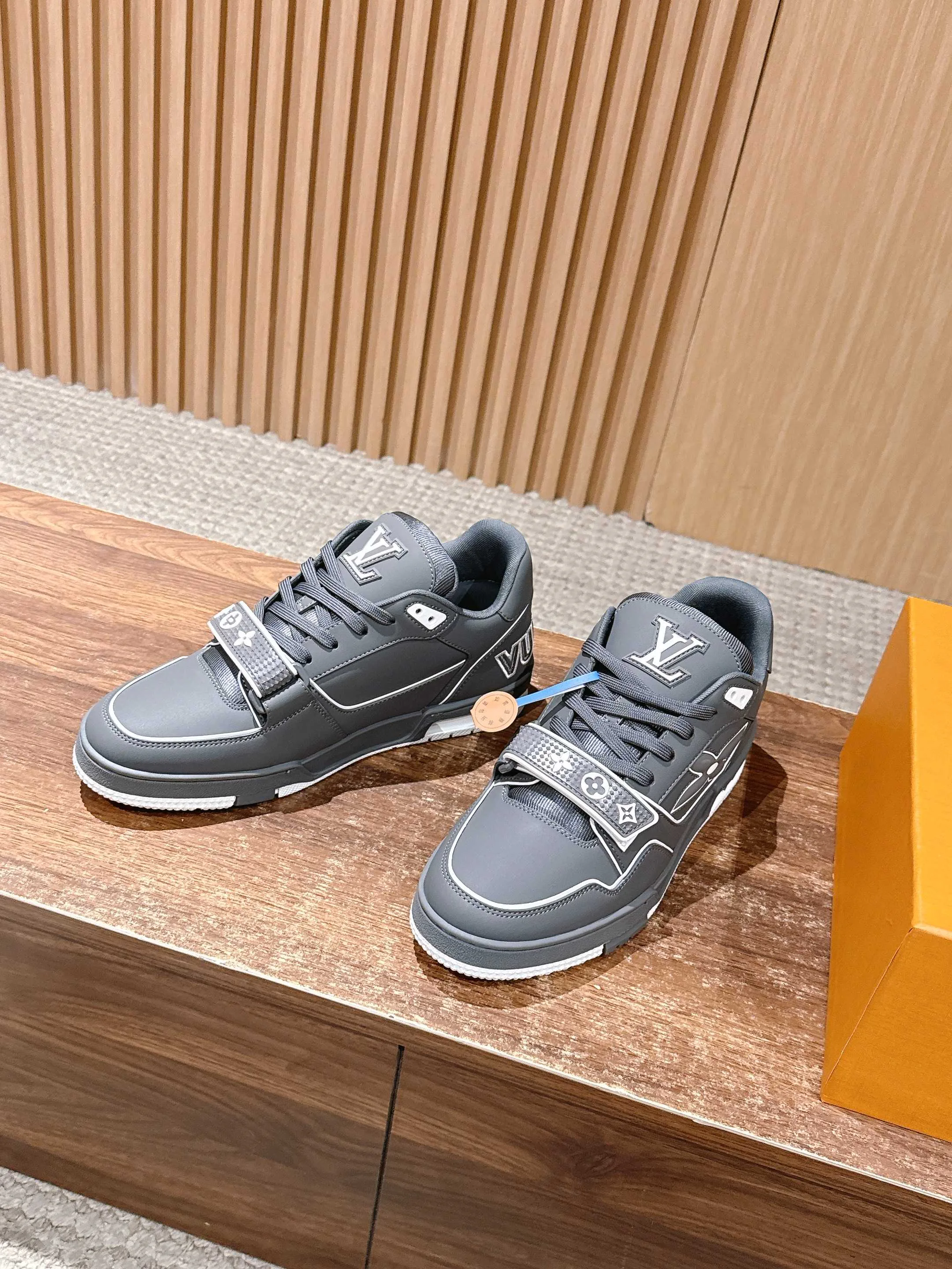 Кроссовки Мужские Louis Vuitton 4385823