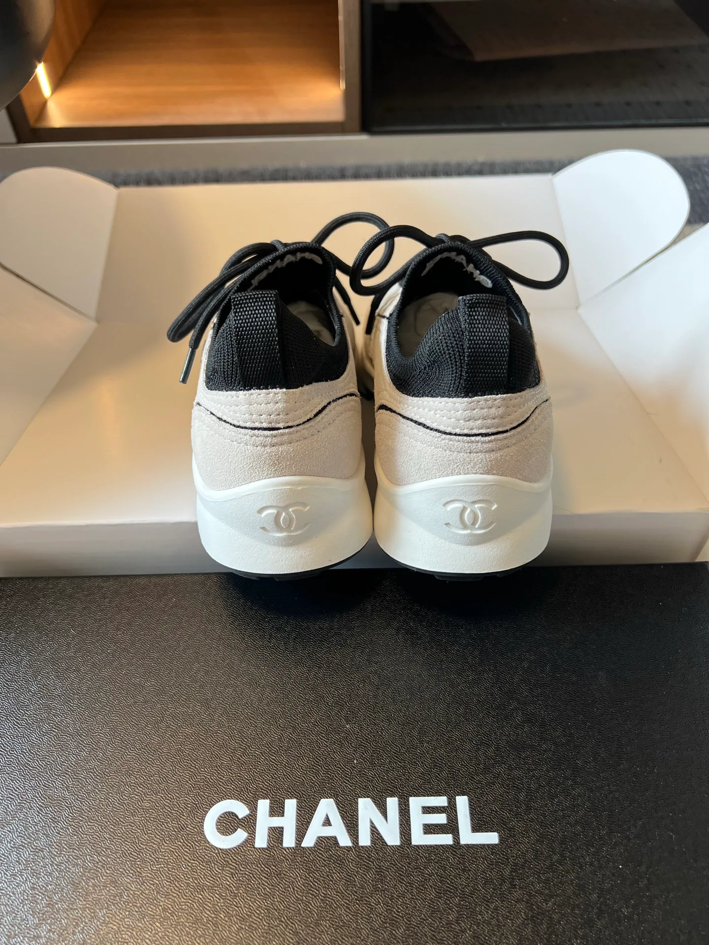 Кроссовки Женские Chanel 17793445