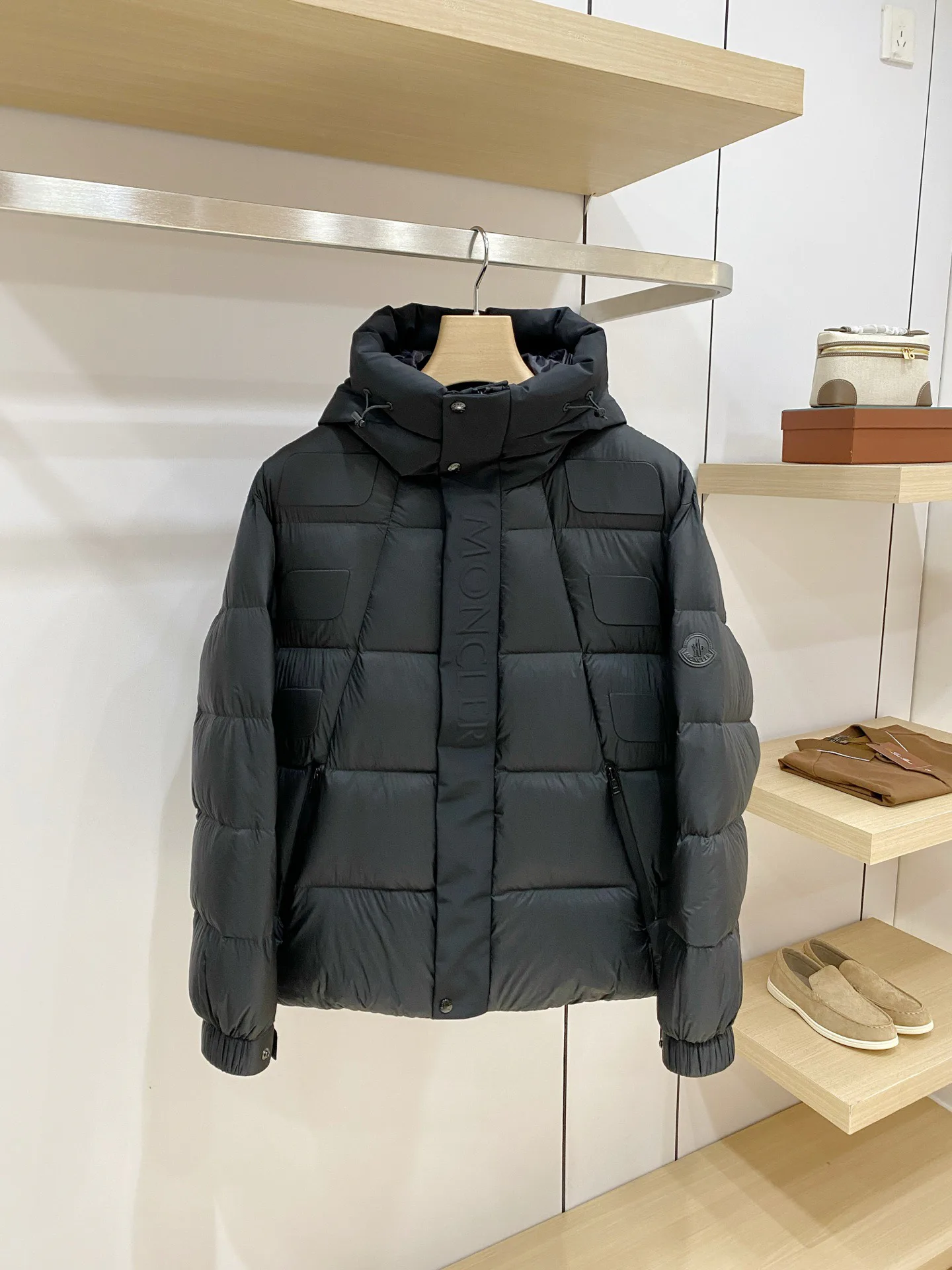Куртки И Пуховики Женские Moncler 18284763