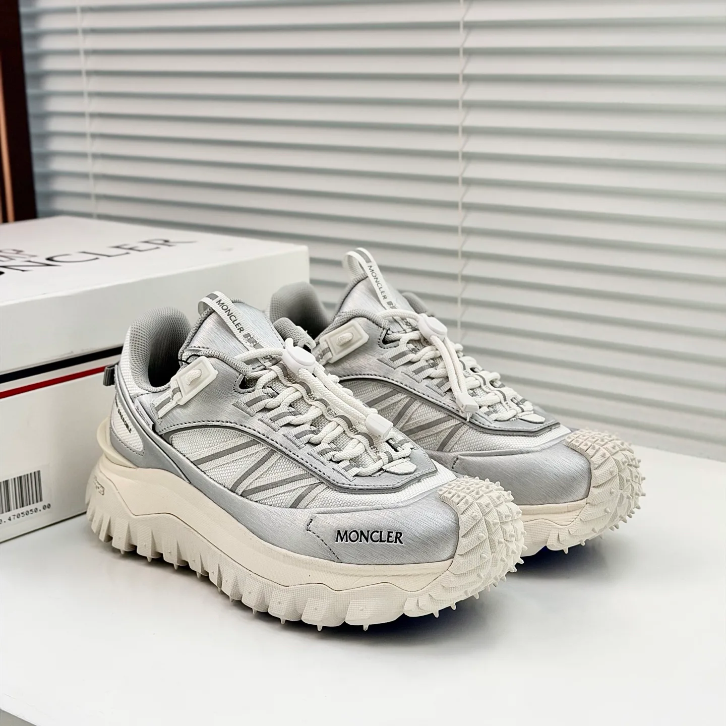 Кроссовки Женские Moncler 5279366