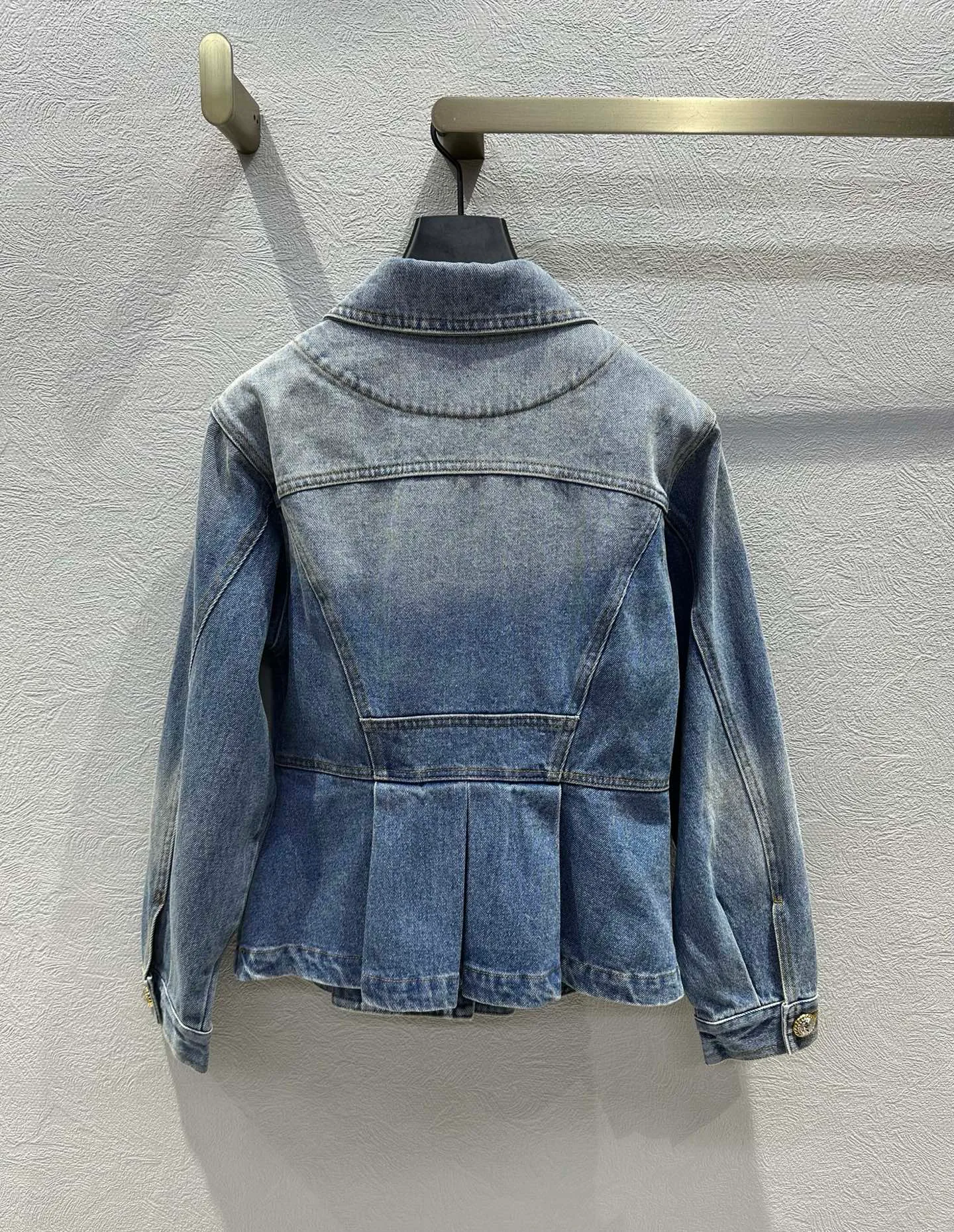 Куртки И Пуховики Женские Balmain 23106