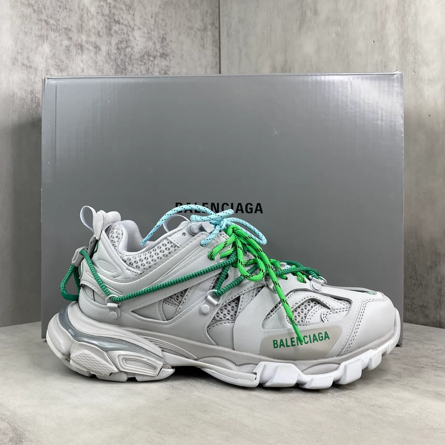 Кроссовки Женские Balenciaga 11705510