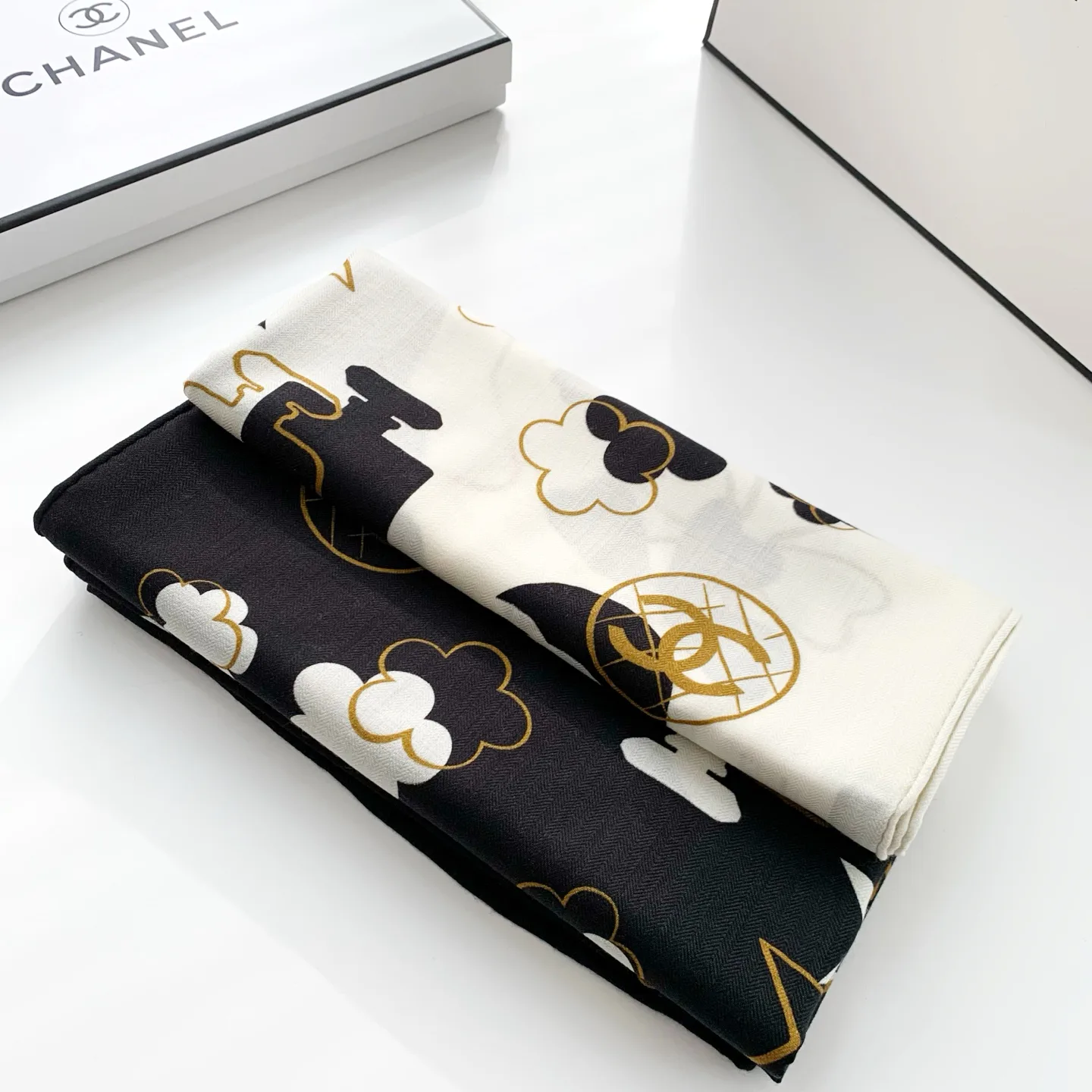 Шарфы Chanel 110404