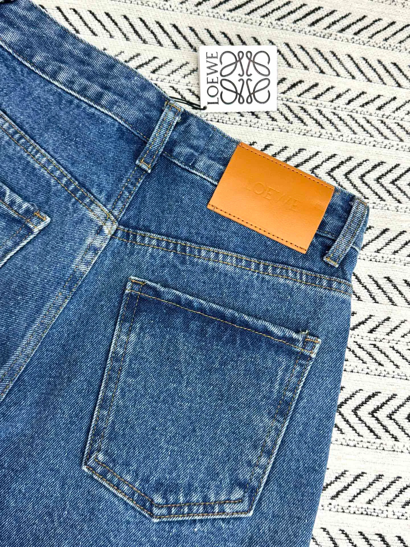 Шорты Женские Loewe 25533