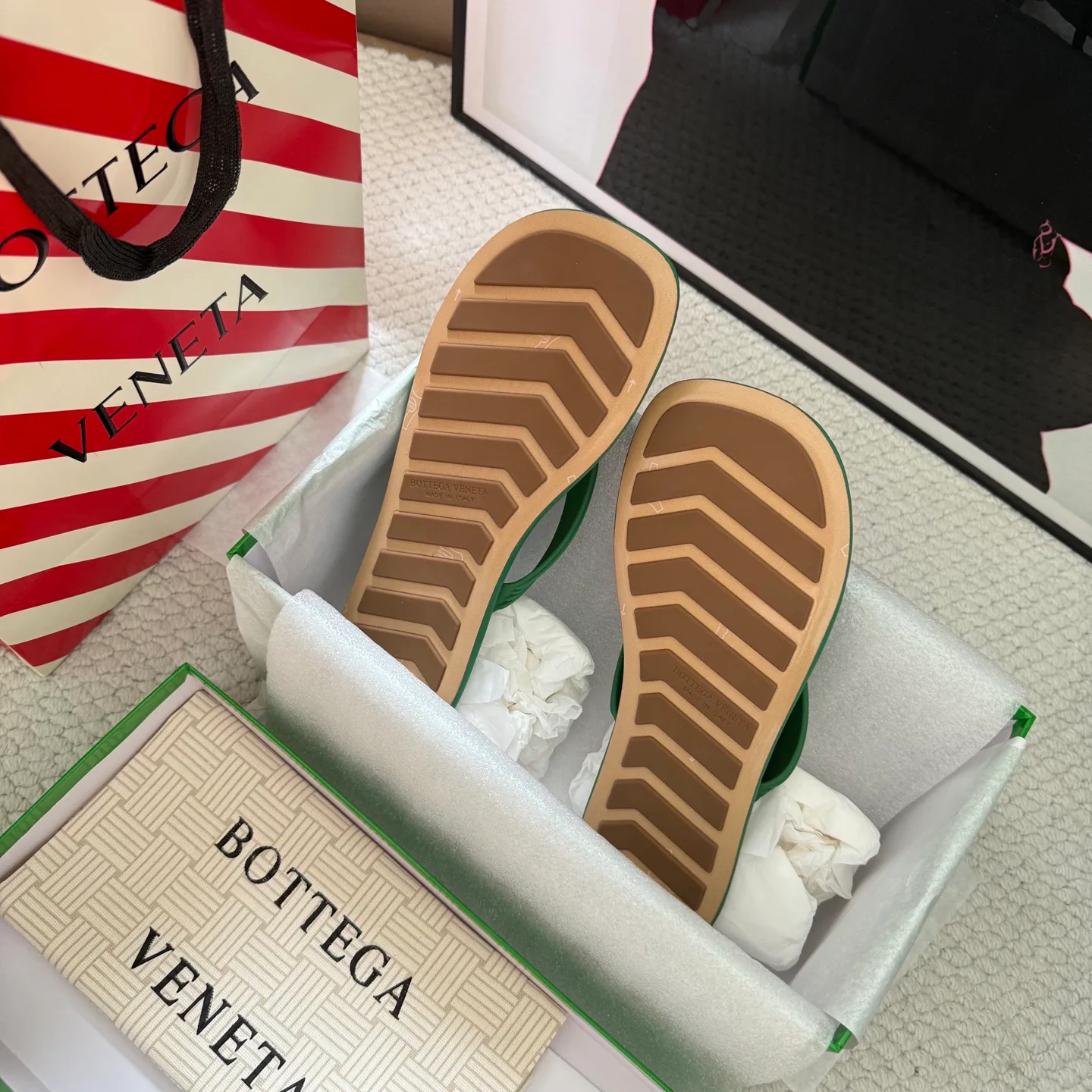 Шлепанцы Женские Bottega Veneta 17386124