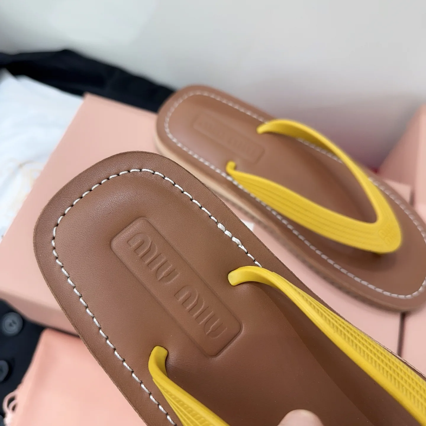 Шлепанцы Женские Miu Miu 12859283