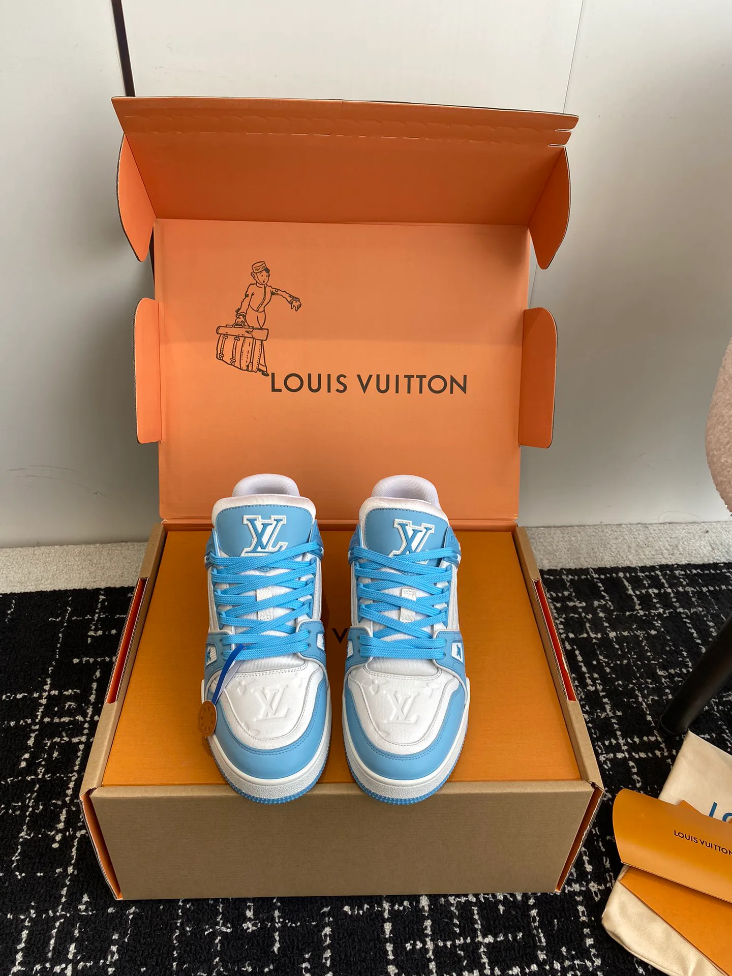 Кроссовки Женские Louis Vuitton 5790927