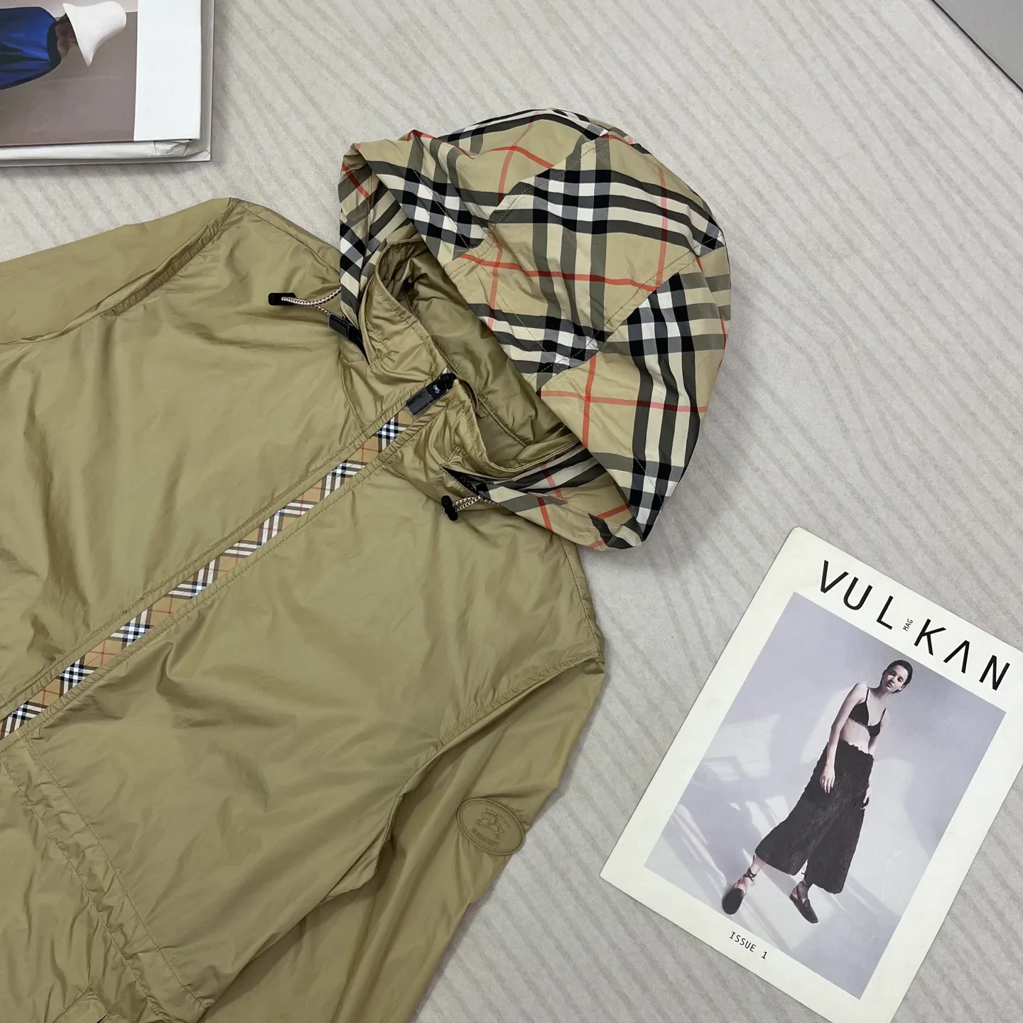 Куртки И Пуховики Женские Burberry 13073194