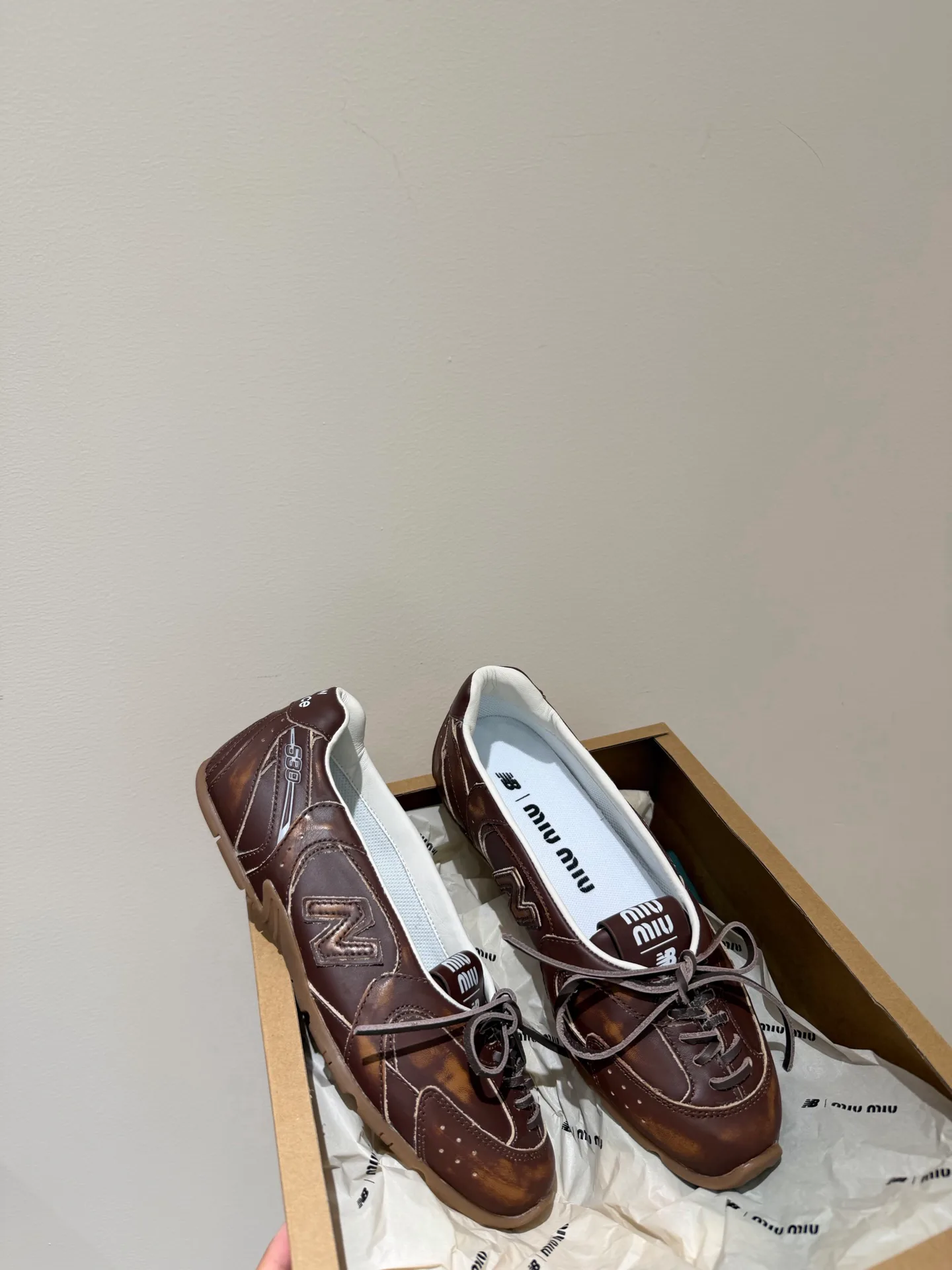 Кроссовки Женские Miu Miu 17956069