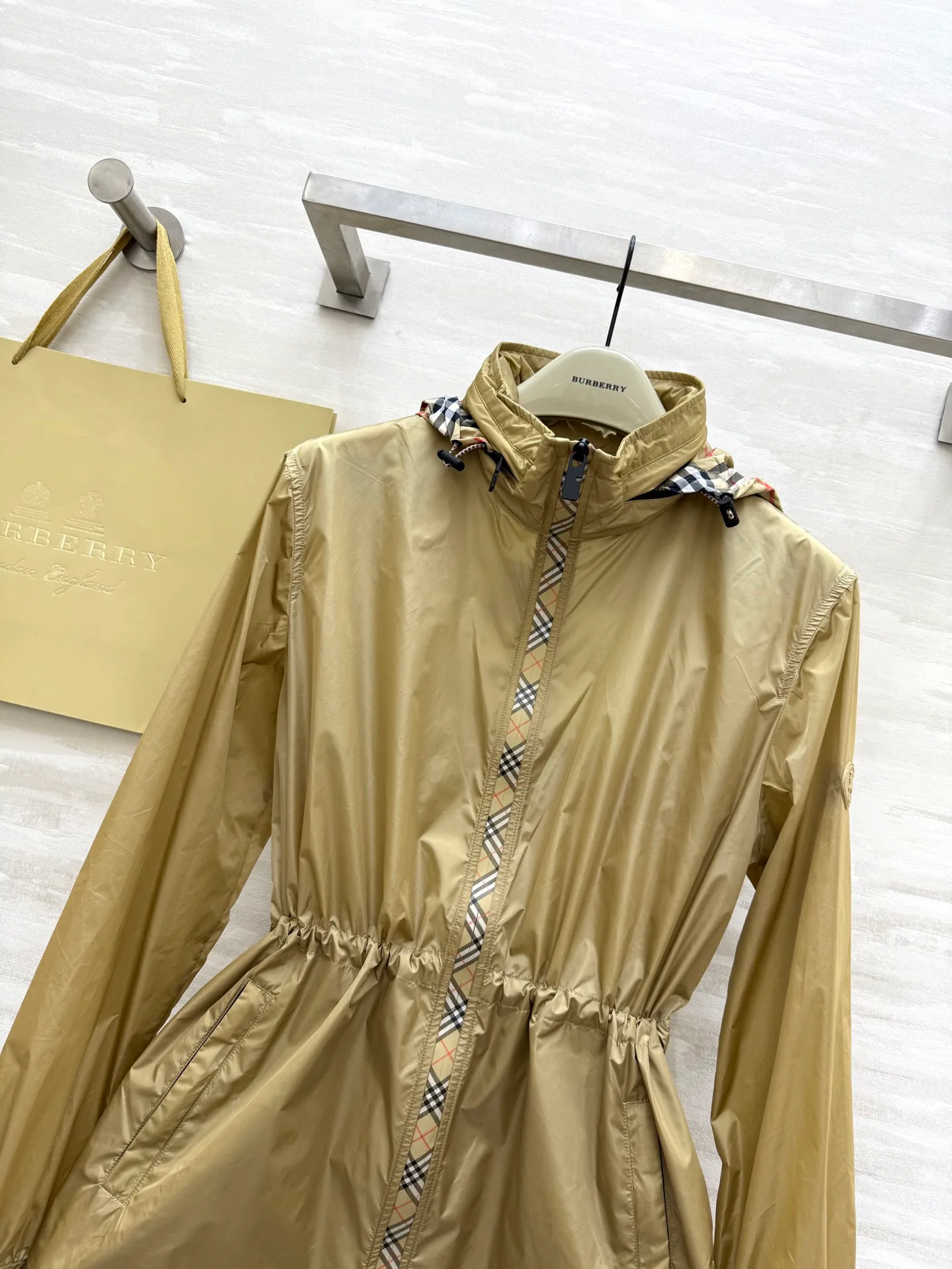 Пальто Женские Burberry 10117672