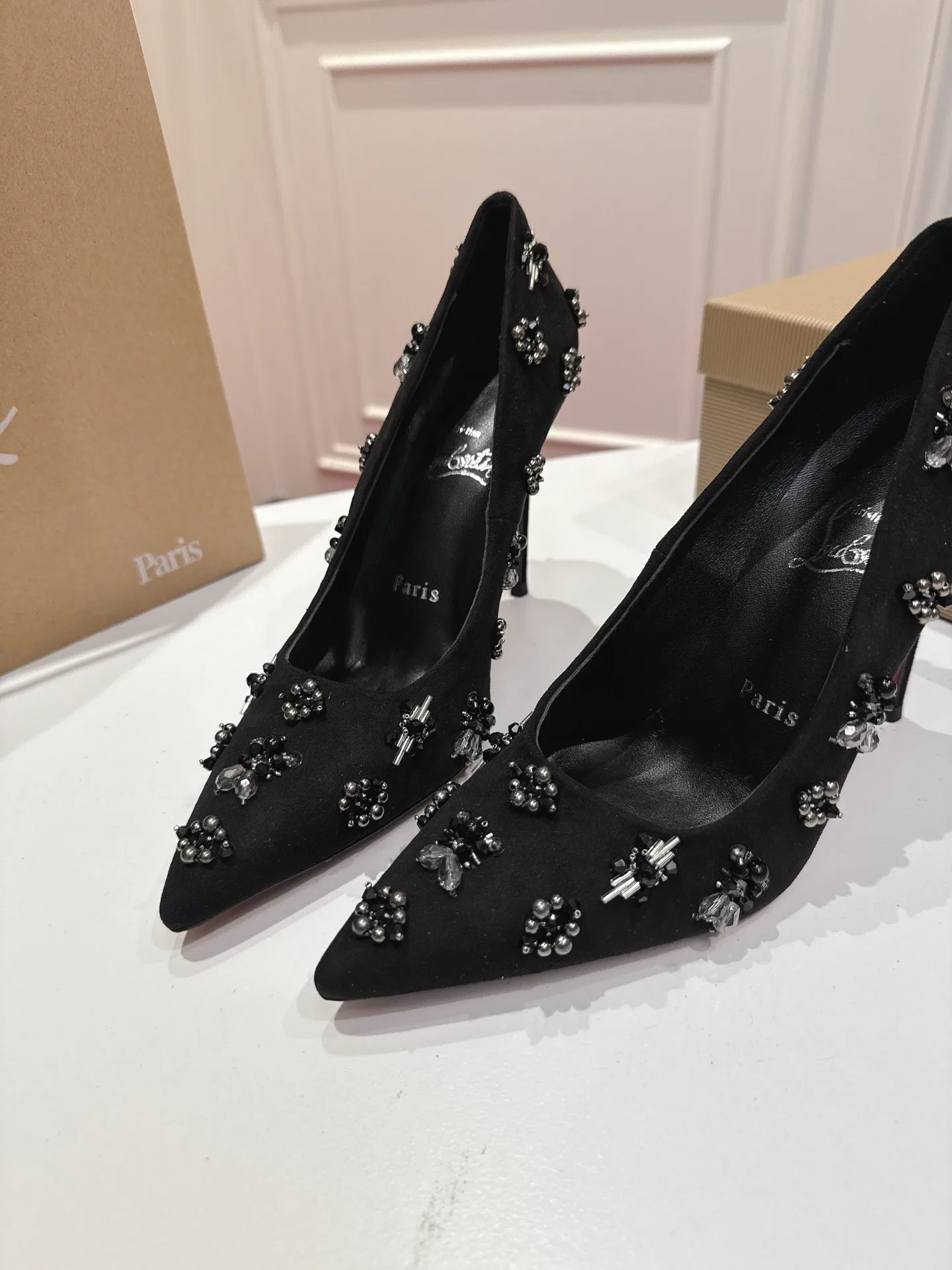 Туфли Женские Christian Louboutin 17057834