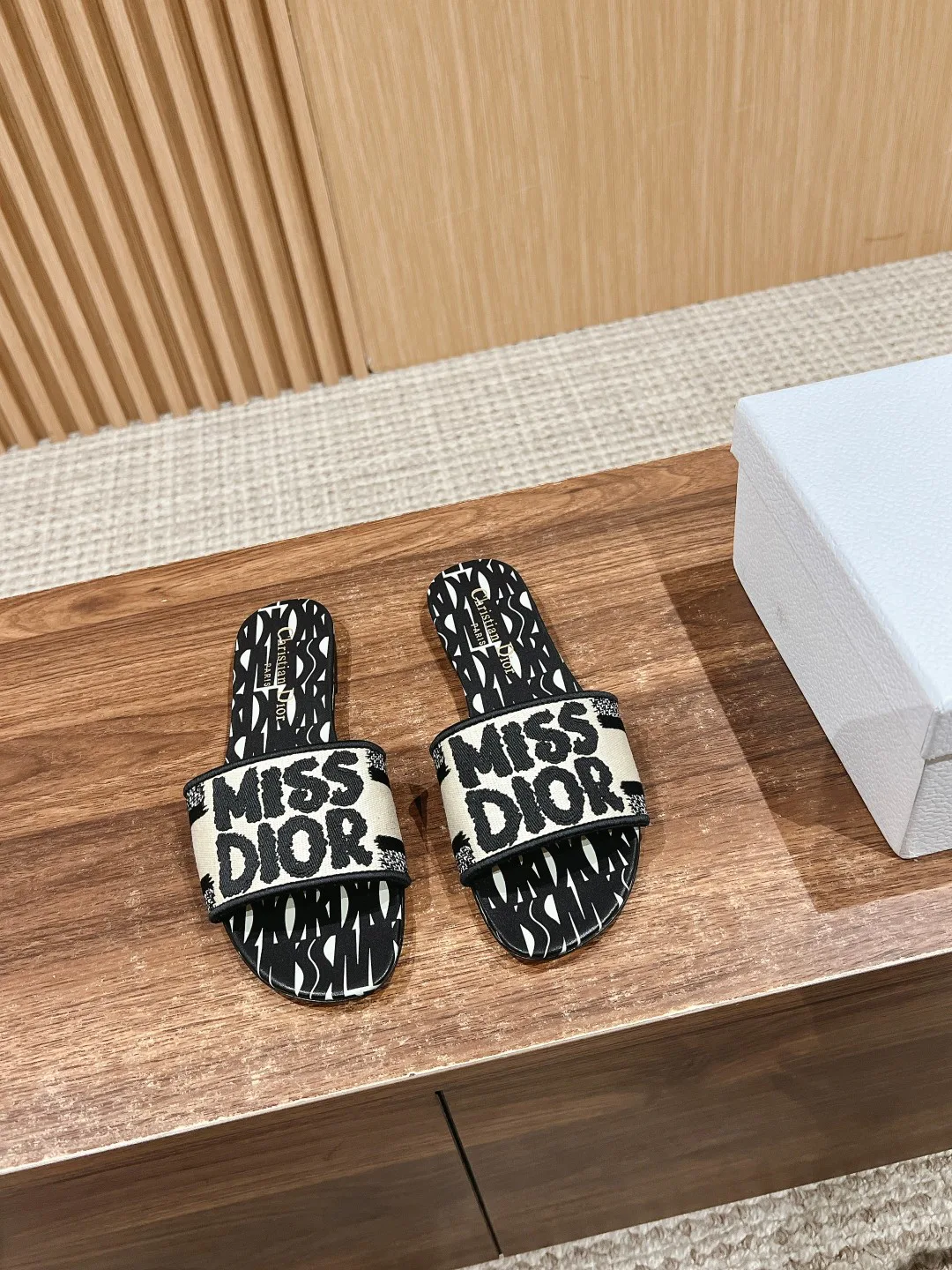 Шлепанцы Женские Christian Dior 11599966
