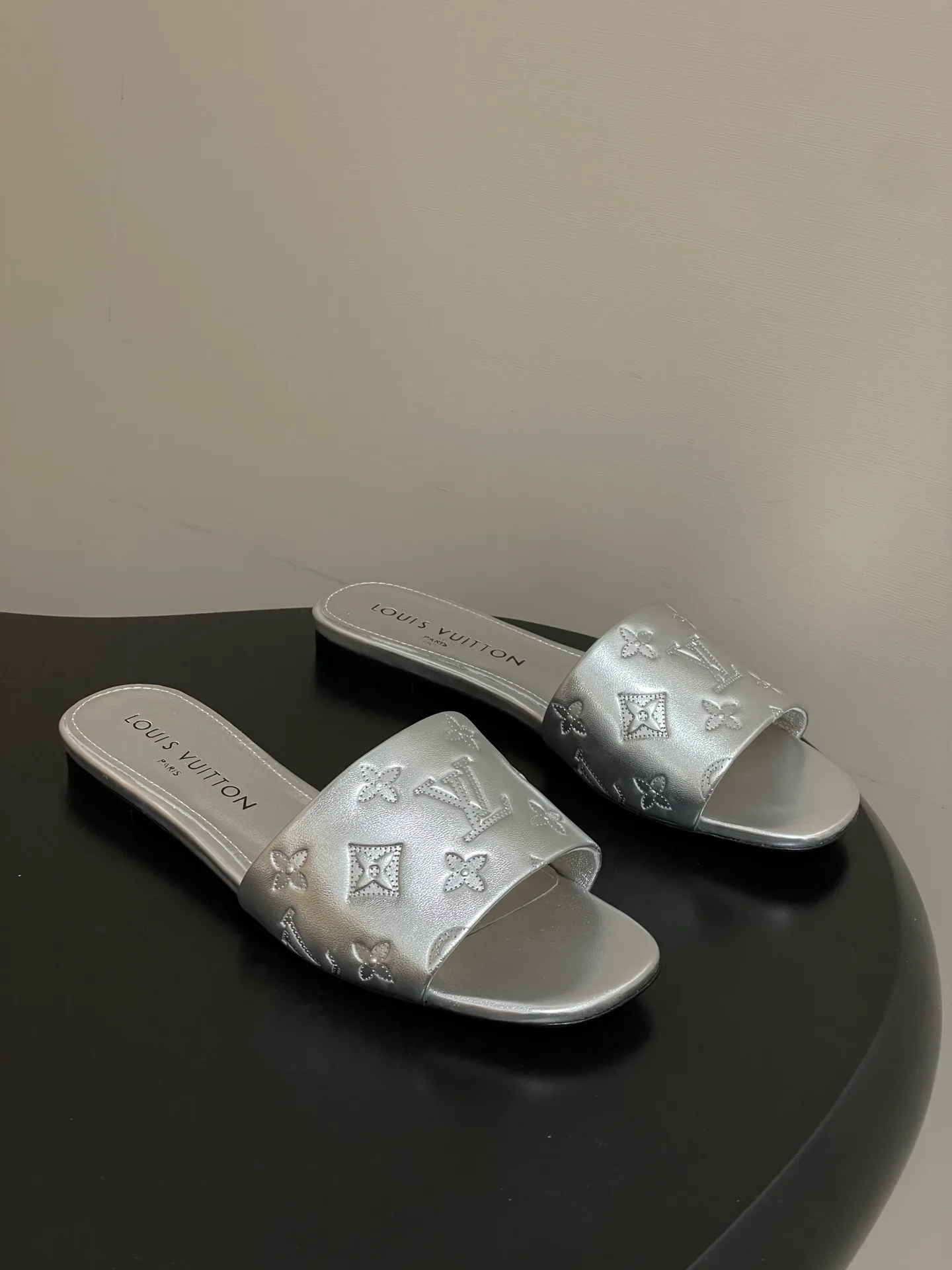 Сандалии Женские Louis Vuitton 11628755