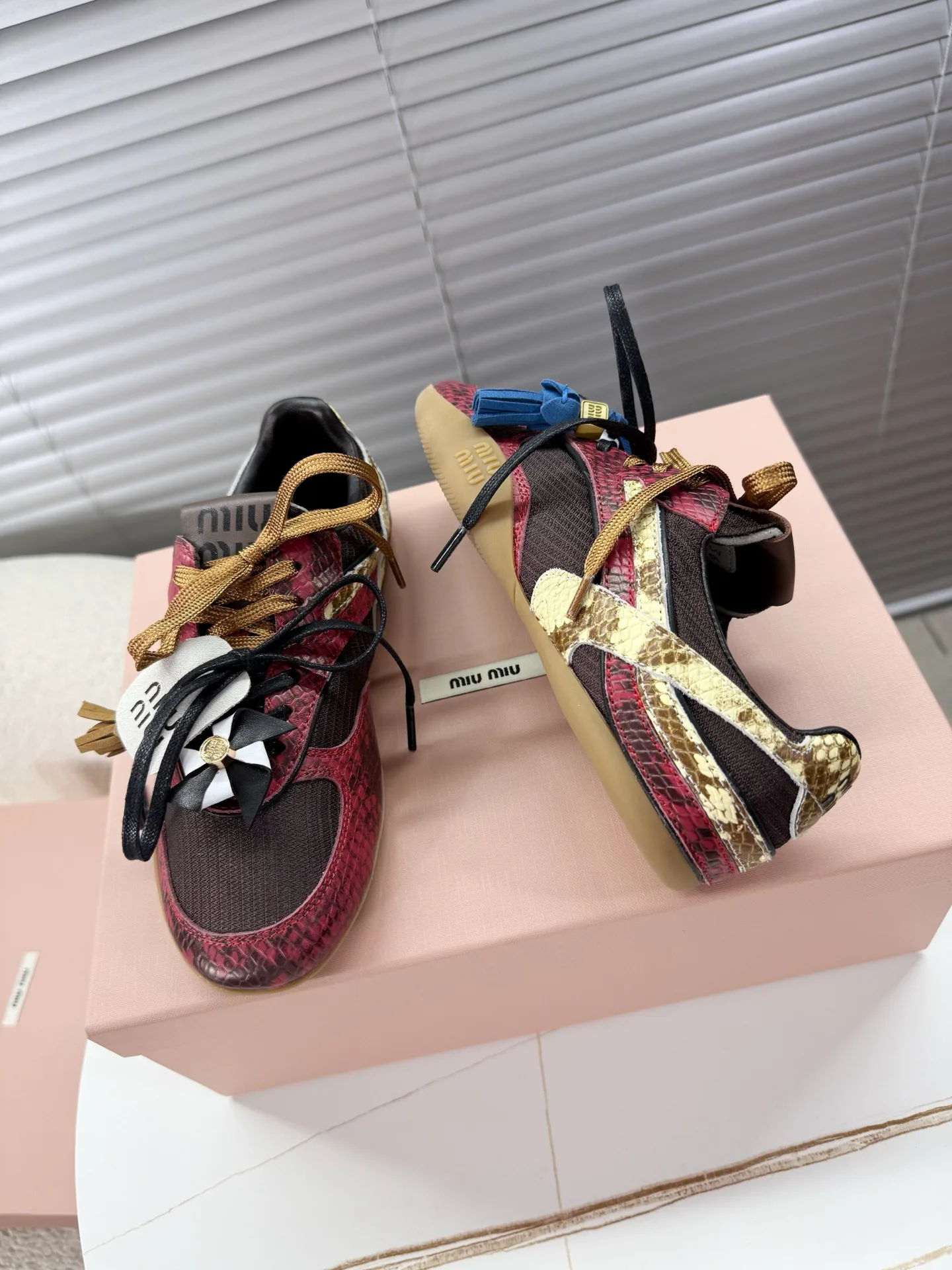 Кроссовки Женские Miu Miu 3742518