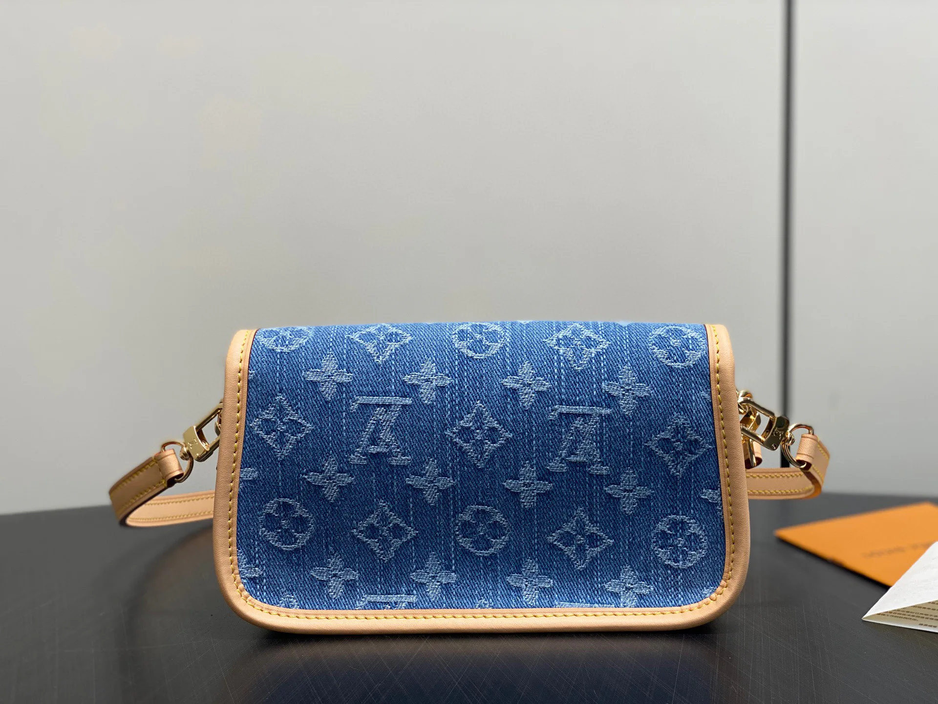 Классические Сумки Женские Louis Vuitton 11619861