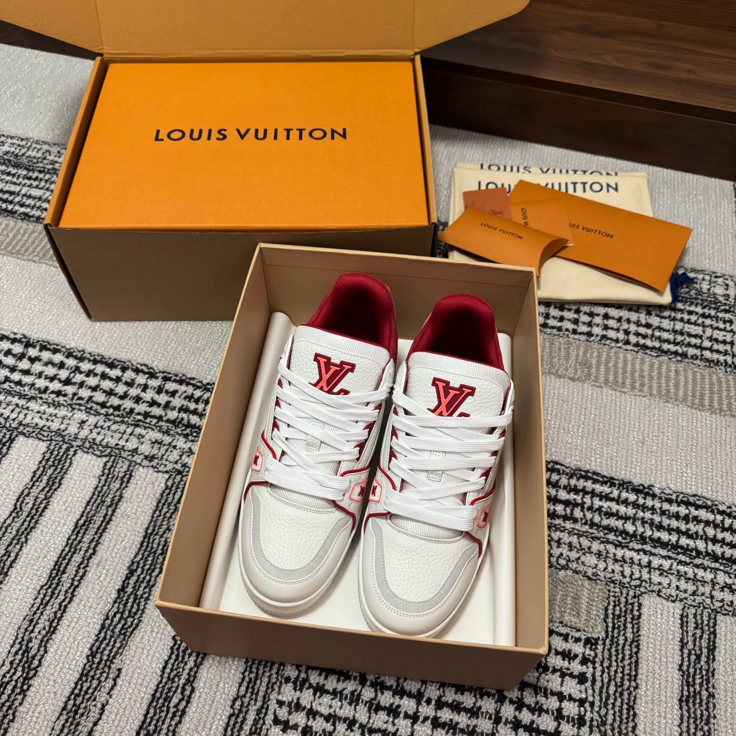 Кроссовки Женские Louis Vuitton 245610