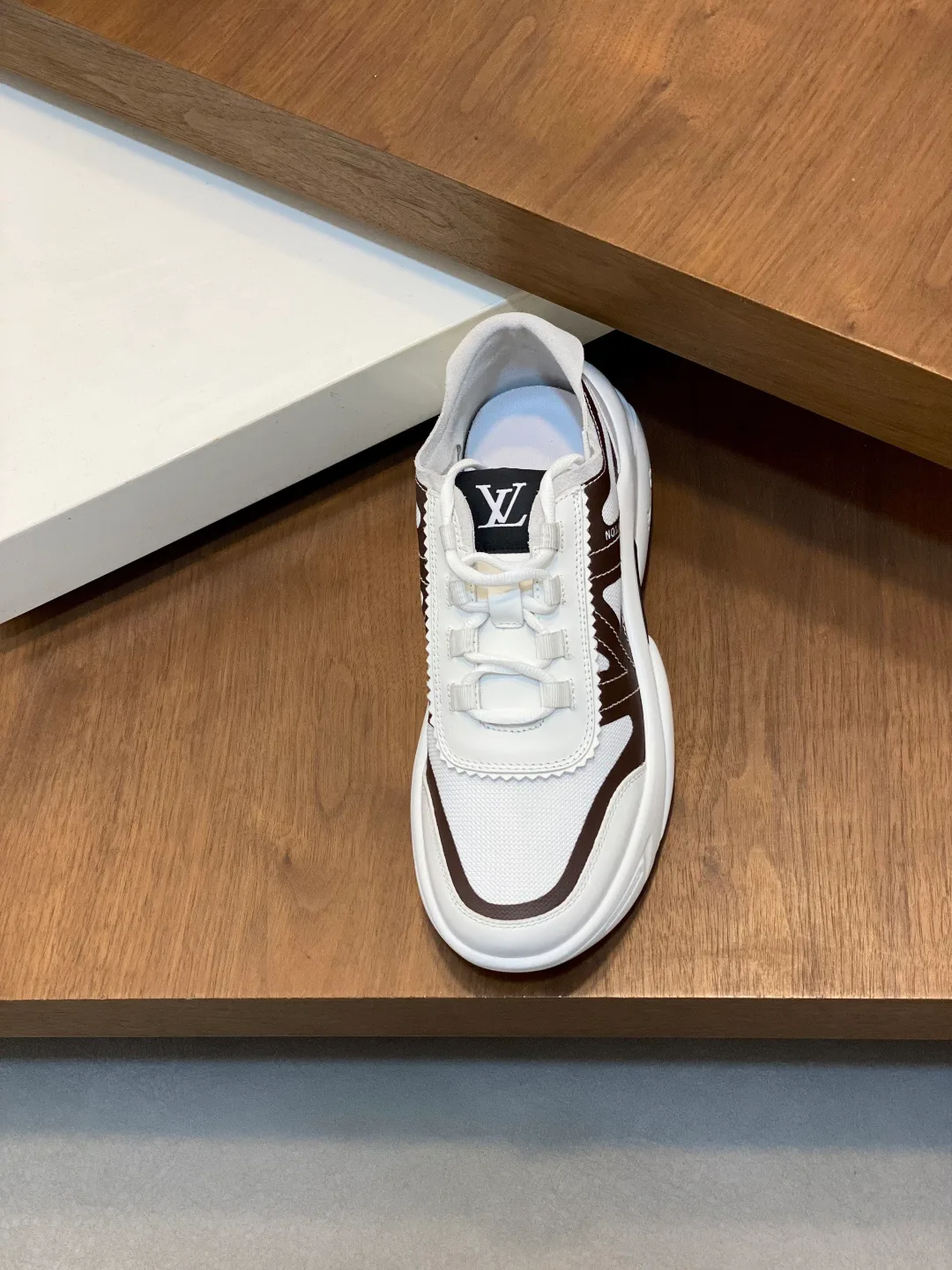 Кроссовки Мужские Louis Vuitton 19102543