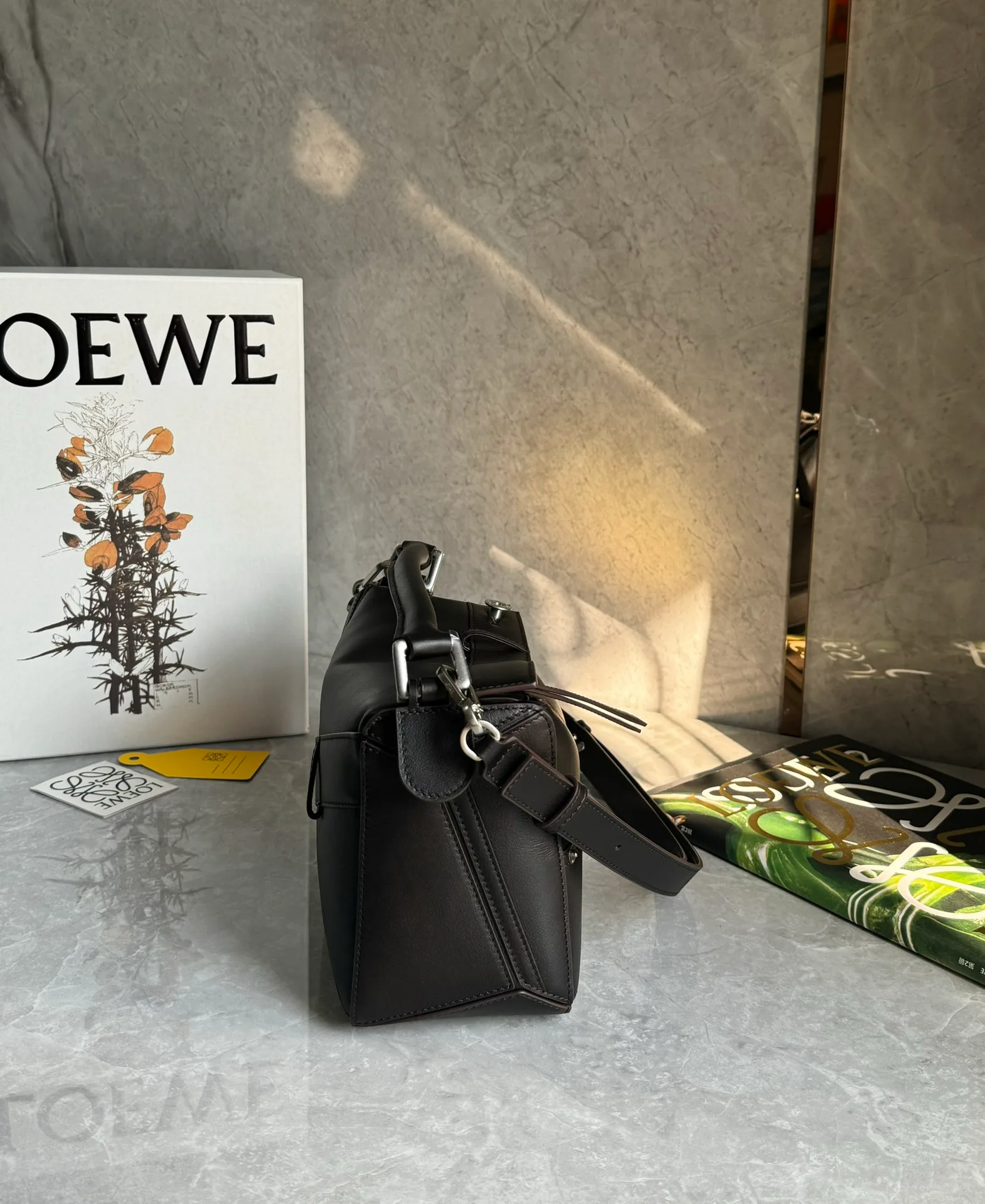 Классические Сумки Женские Loewe 11402843